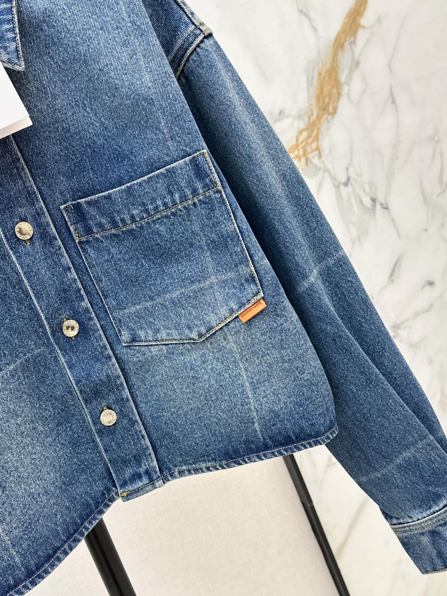 Alex 26fw cropped denim shirt