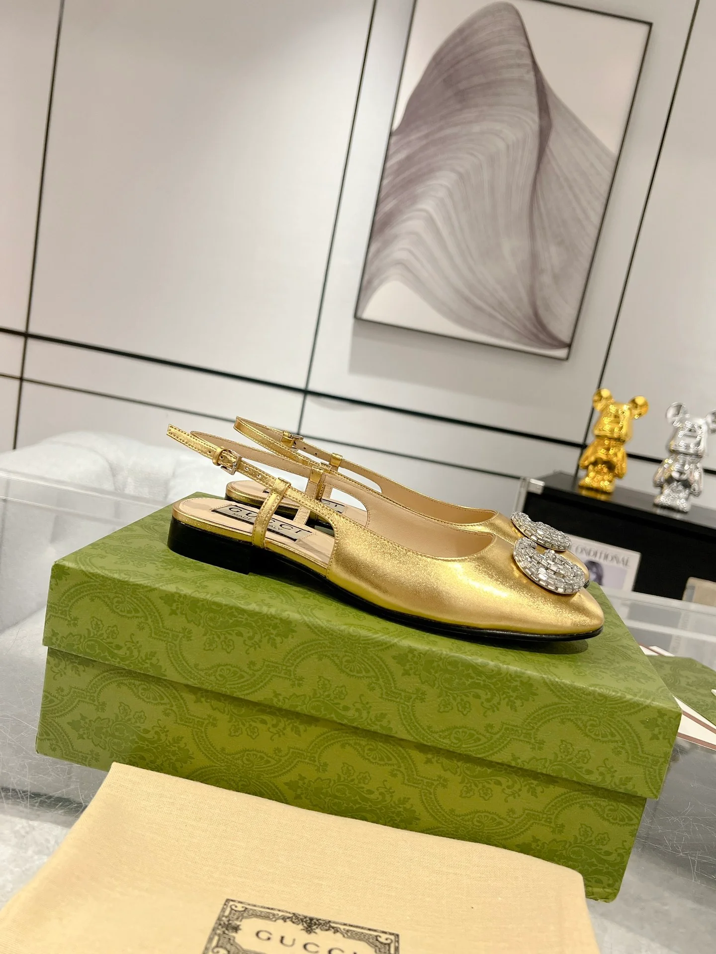 Gucc 25fw slingback flats with crystal diamond bling sandals