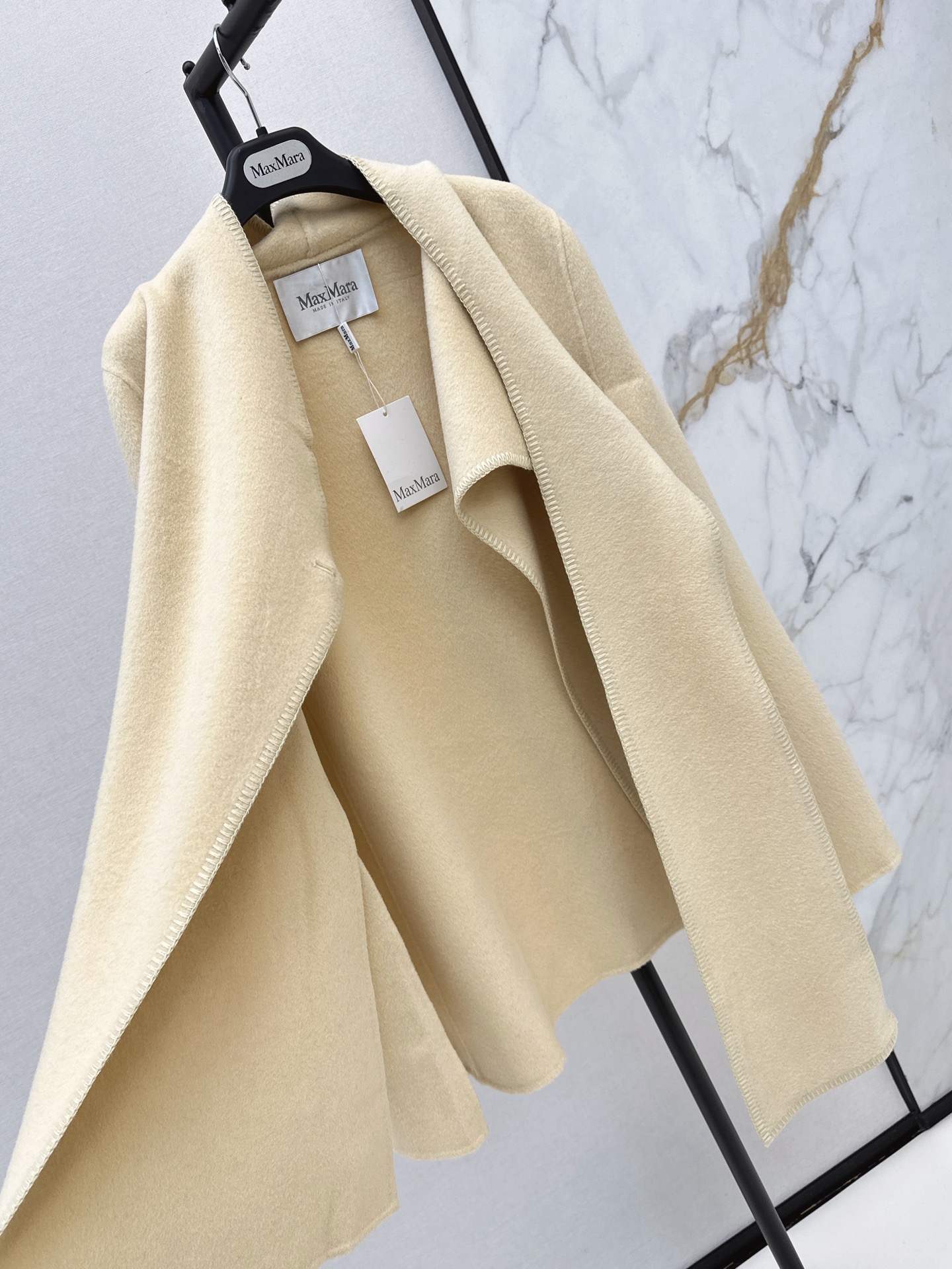 Max 26fw woolen cape overcoats