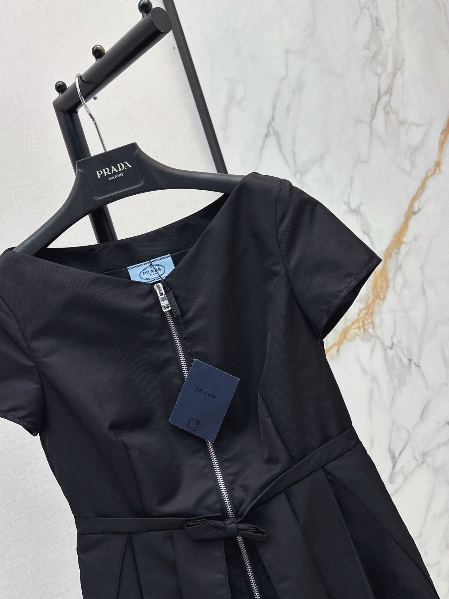 Pra 26fw zip-up bow dress