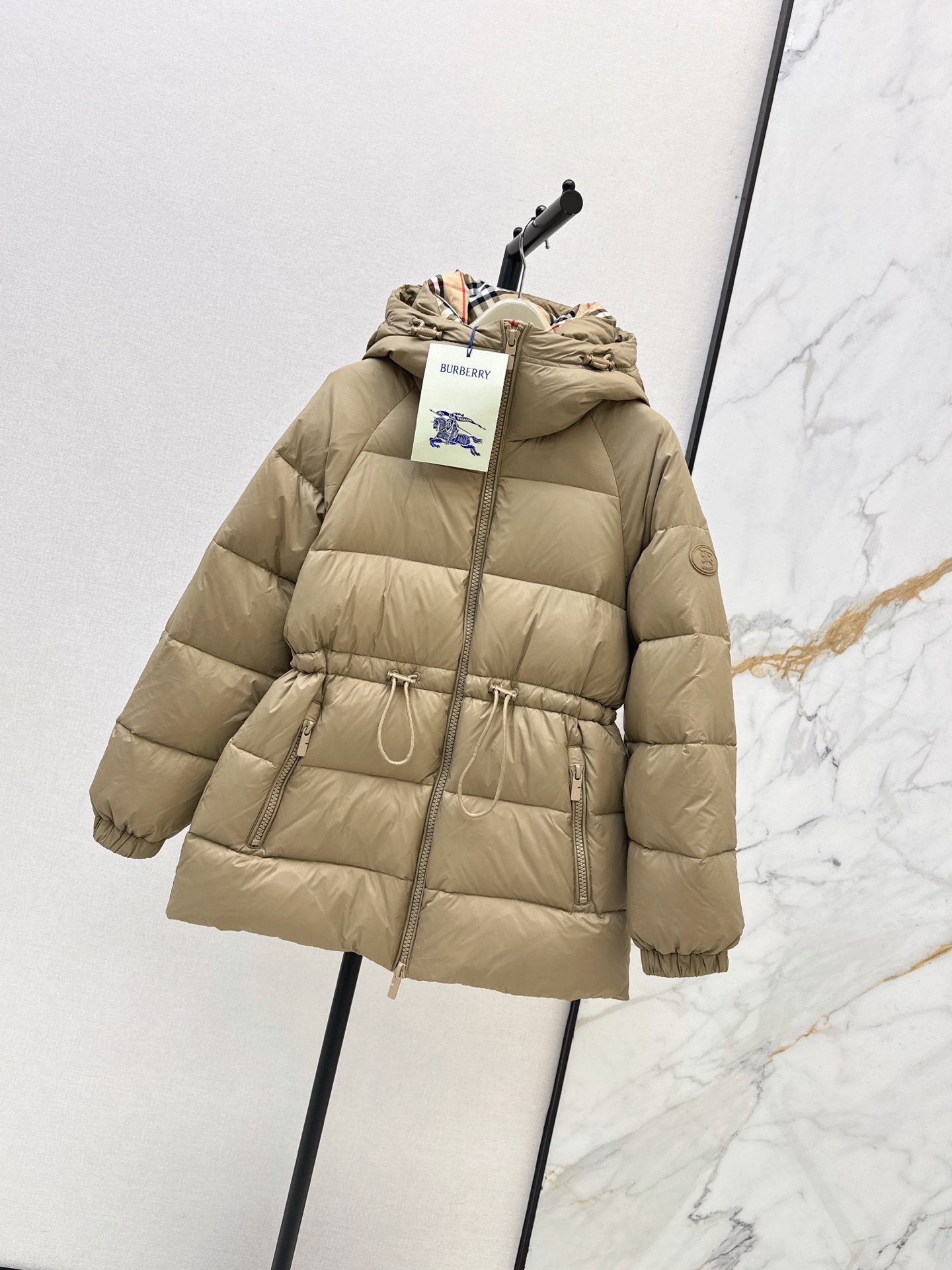 Bur 26fw hooded drawstring down jacket