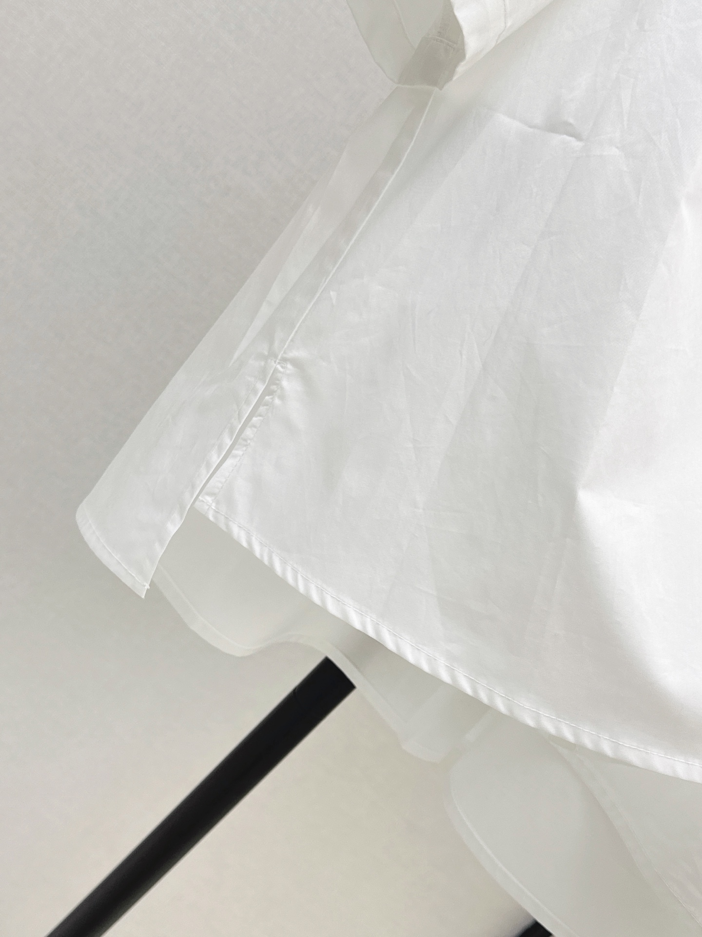 Loe 26fw cropped shirt