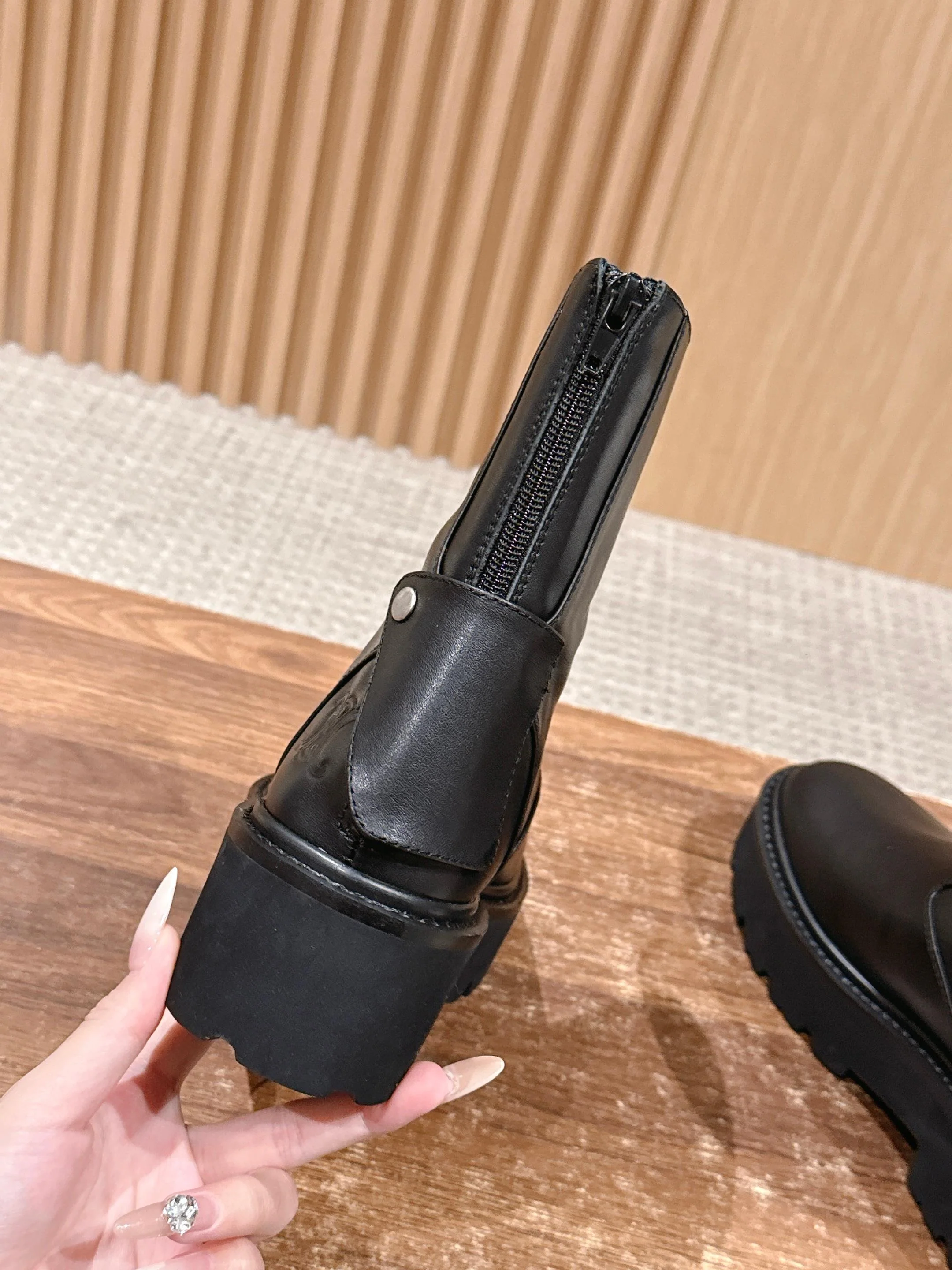 Celi 25fw ankle boots