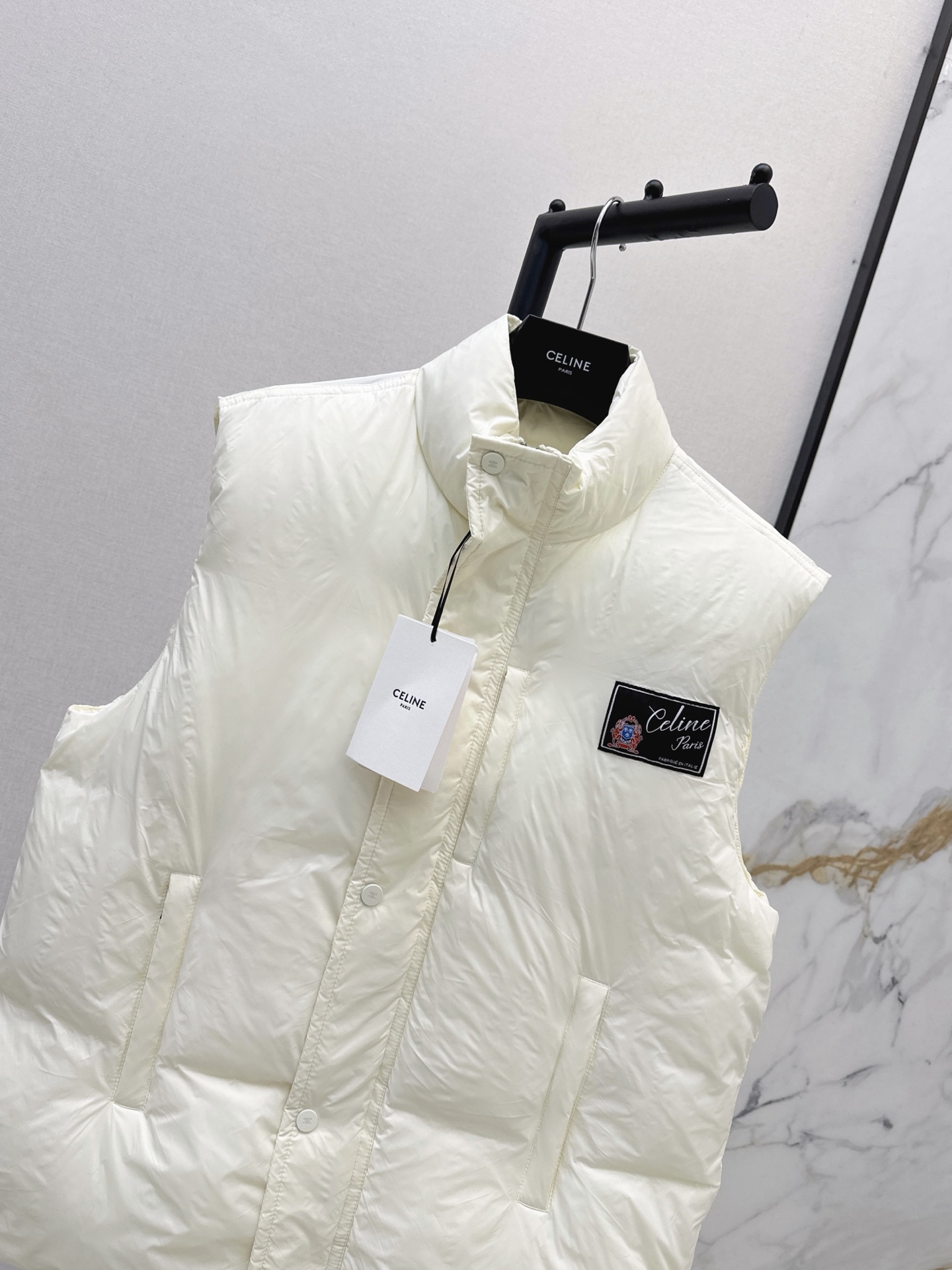 Celi 26fw down vest