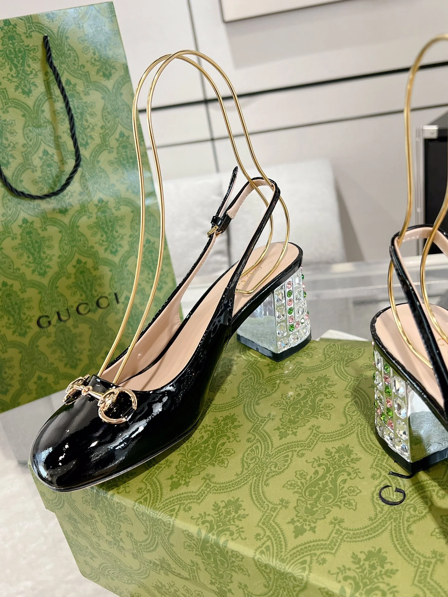 Gucc 26ss rhinestone slingback chunky heel