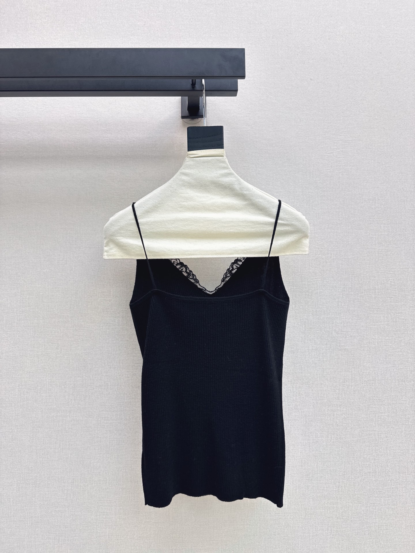 Sain 26fw lace camisole