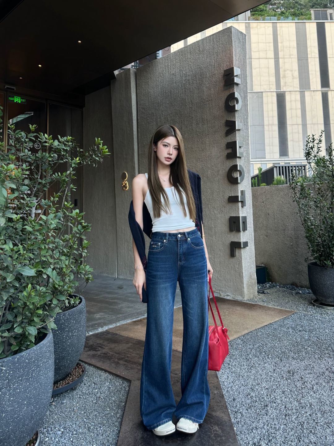 CD 26fw embroidery patch jeans