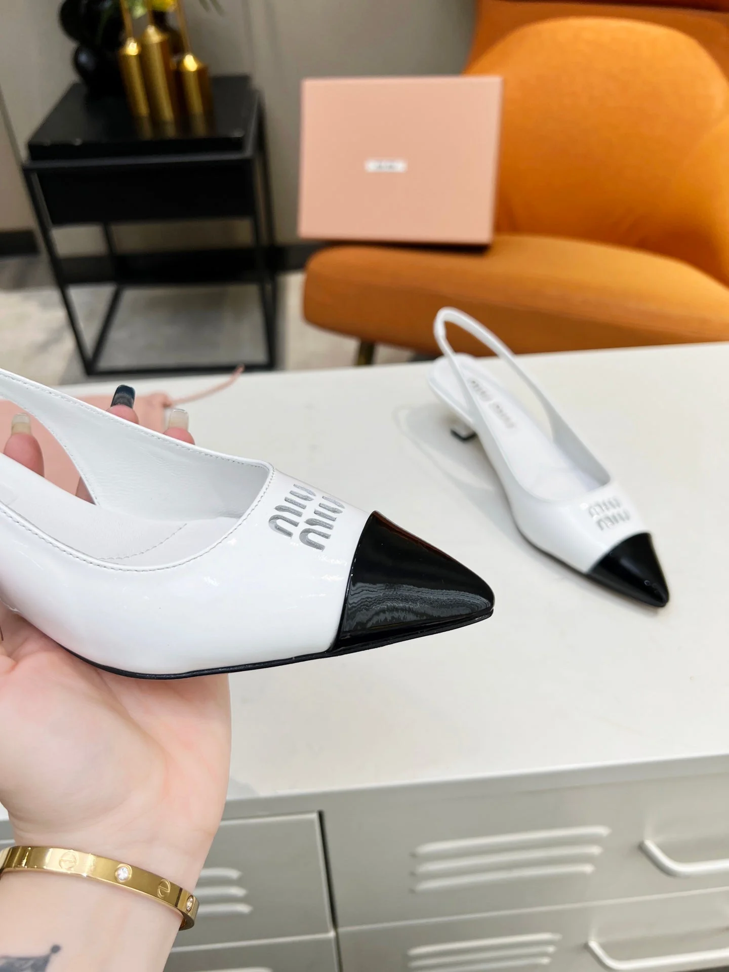 mi Slingback pump