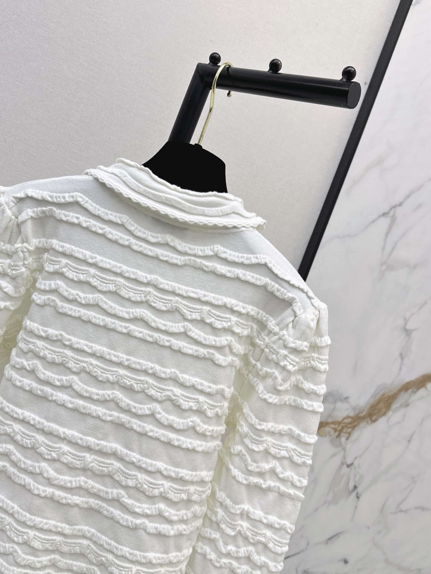Chan 26fw ruffle cardigan