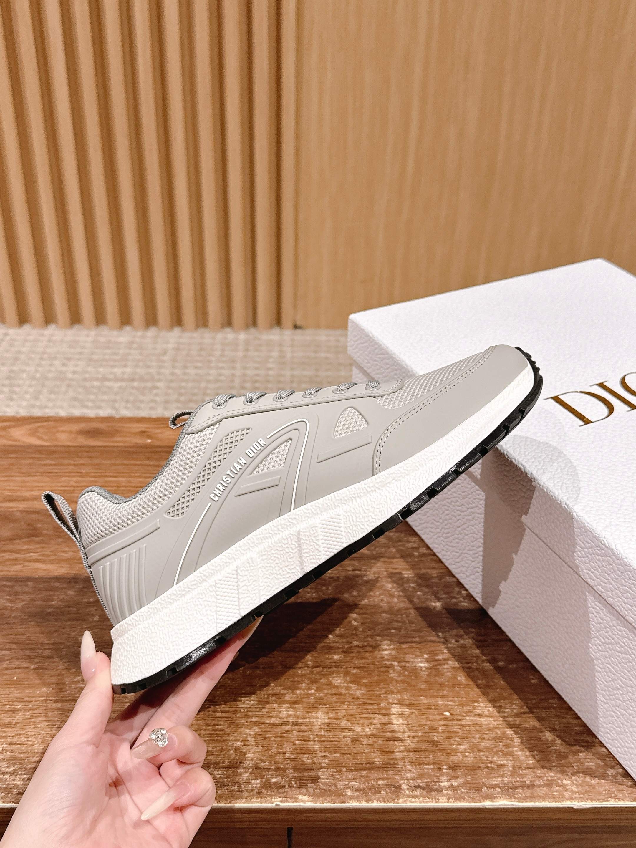 CD 25fw sneaker