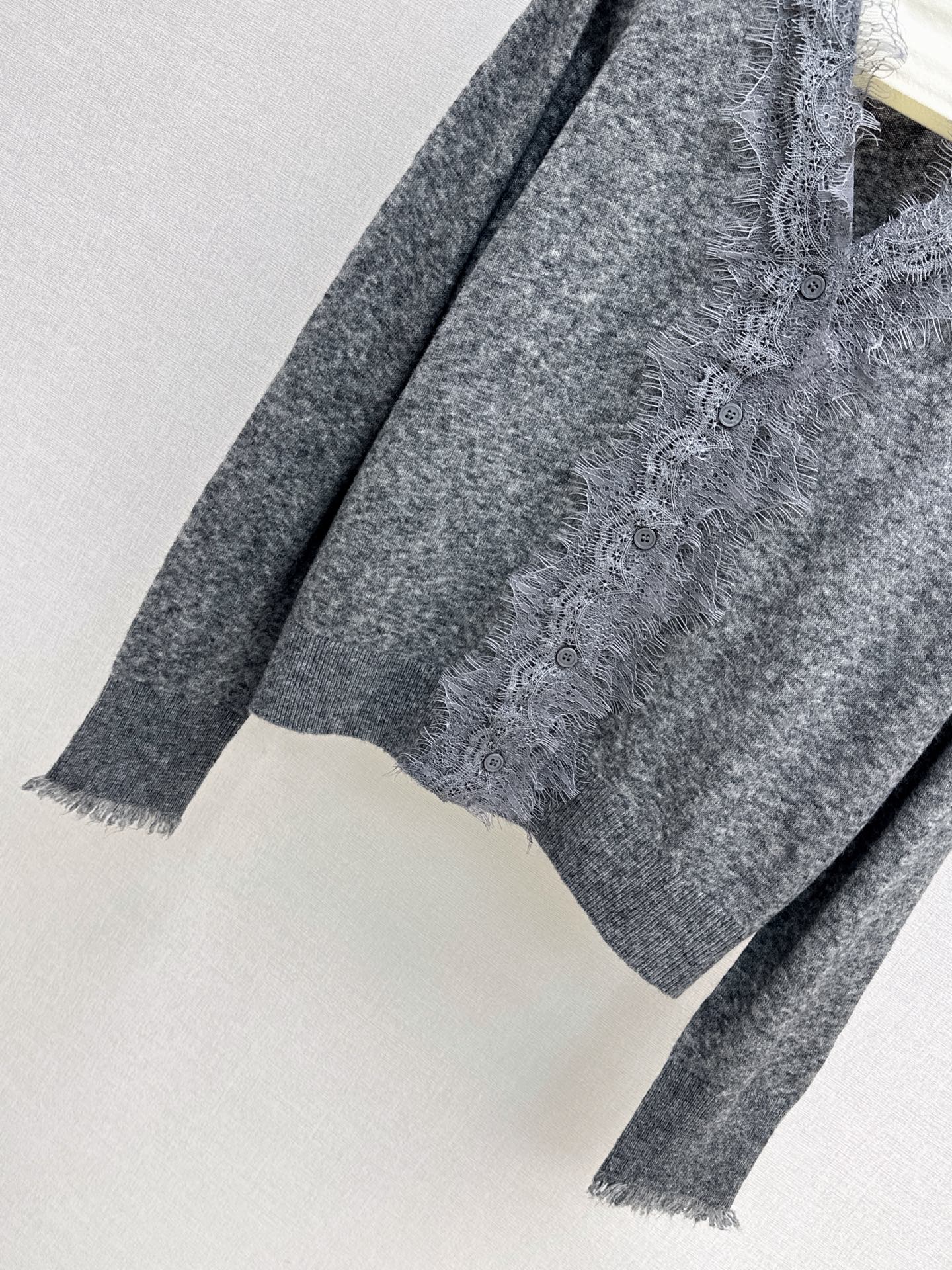 ES 26fw lace contract knit cardigan