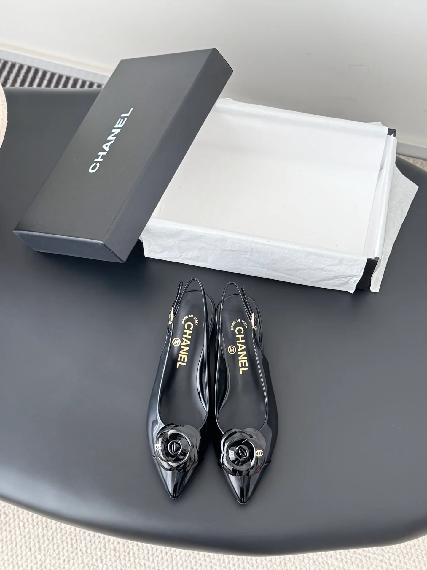 Chan 26ss slingback flats