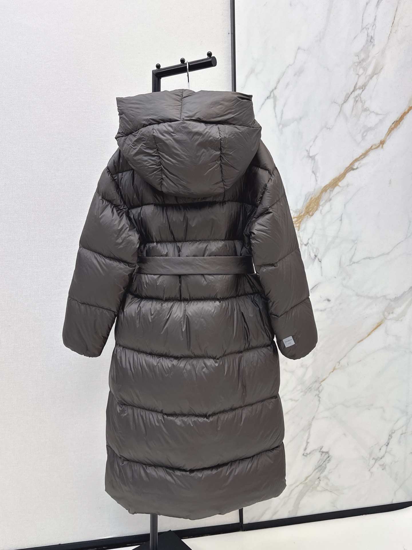 Max 26fw long hooded down jacket