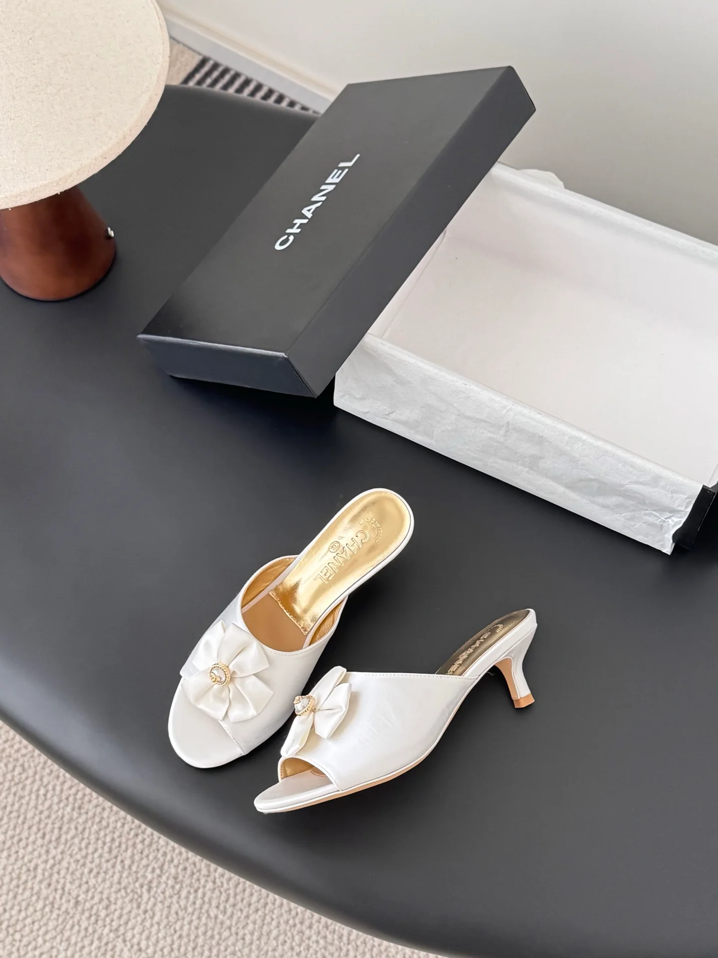 Chan 26ss kitten heel slides
