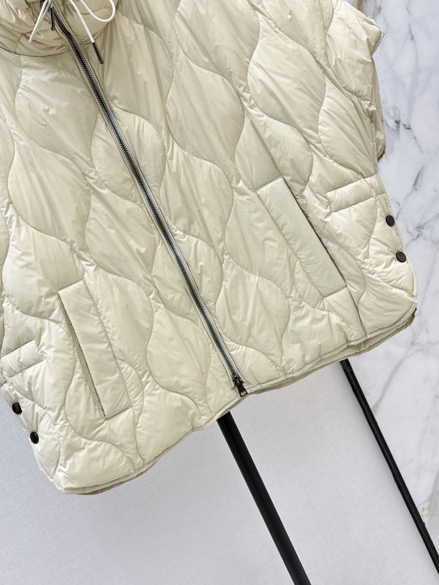 Max 26fw down vest jacket