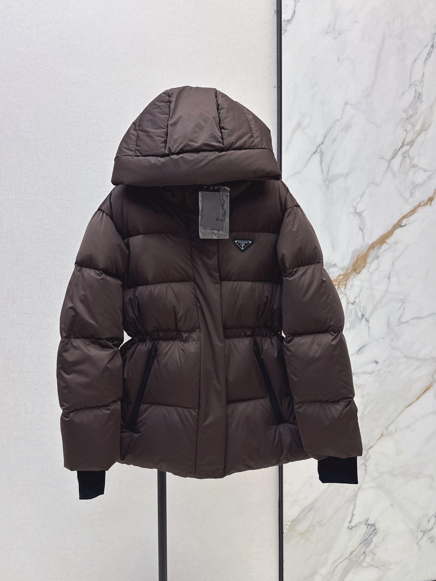 Pra 26fw hooded drawsting down jacket