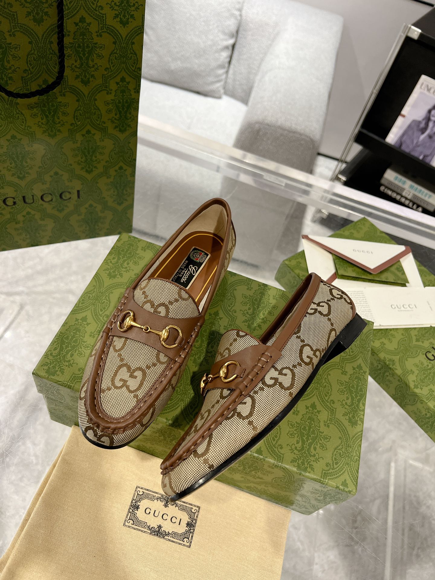 Gucc 25fw loafer shoes