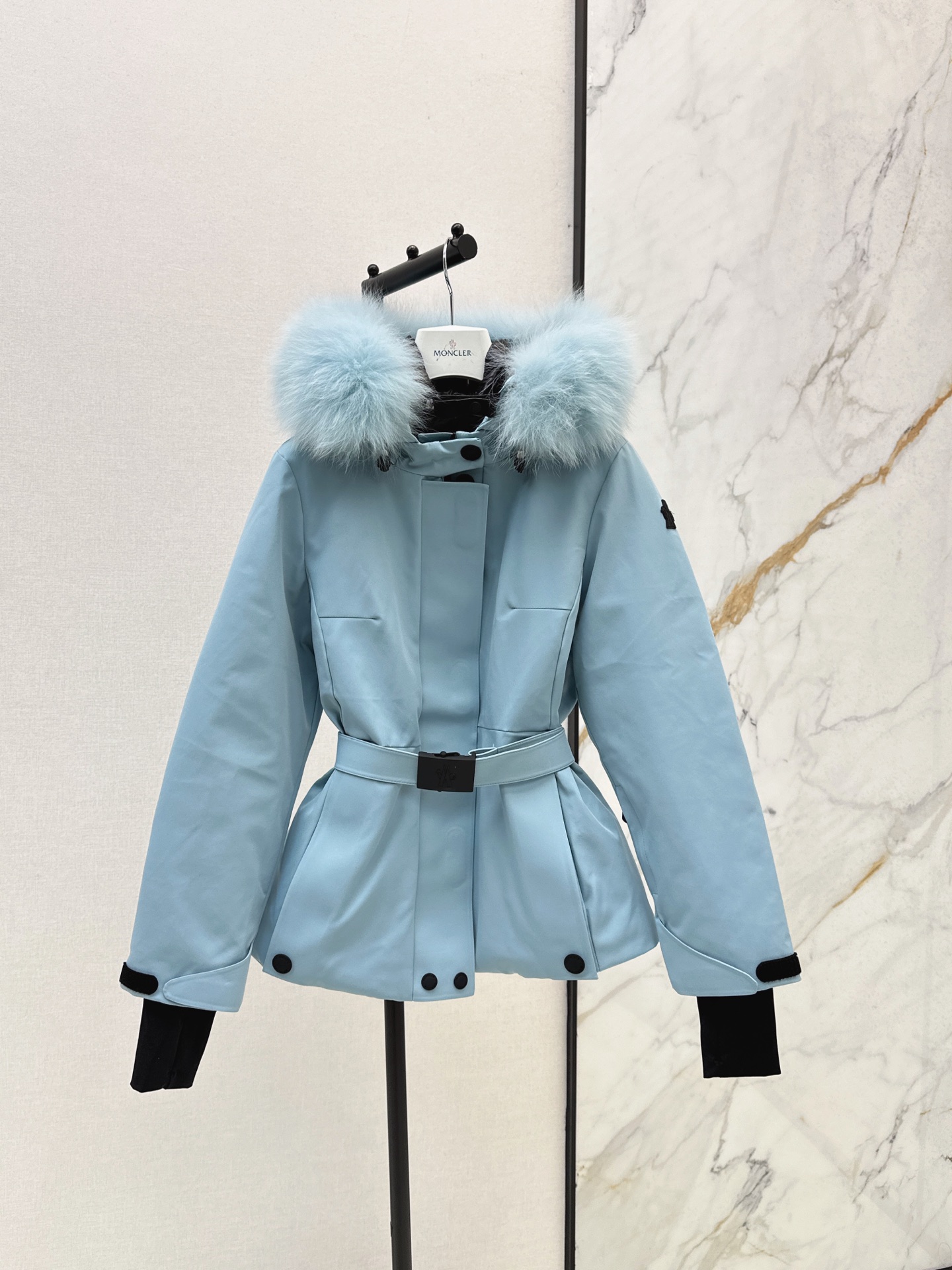 Monc 26fw belted hooded ski down jacket