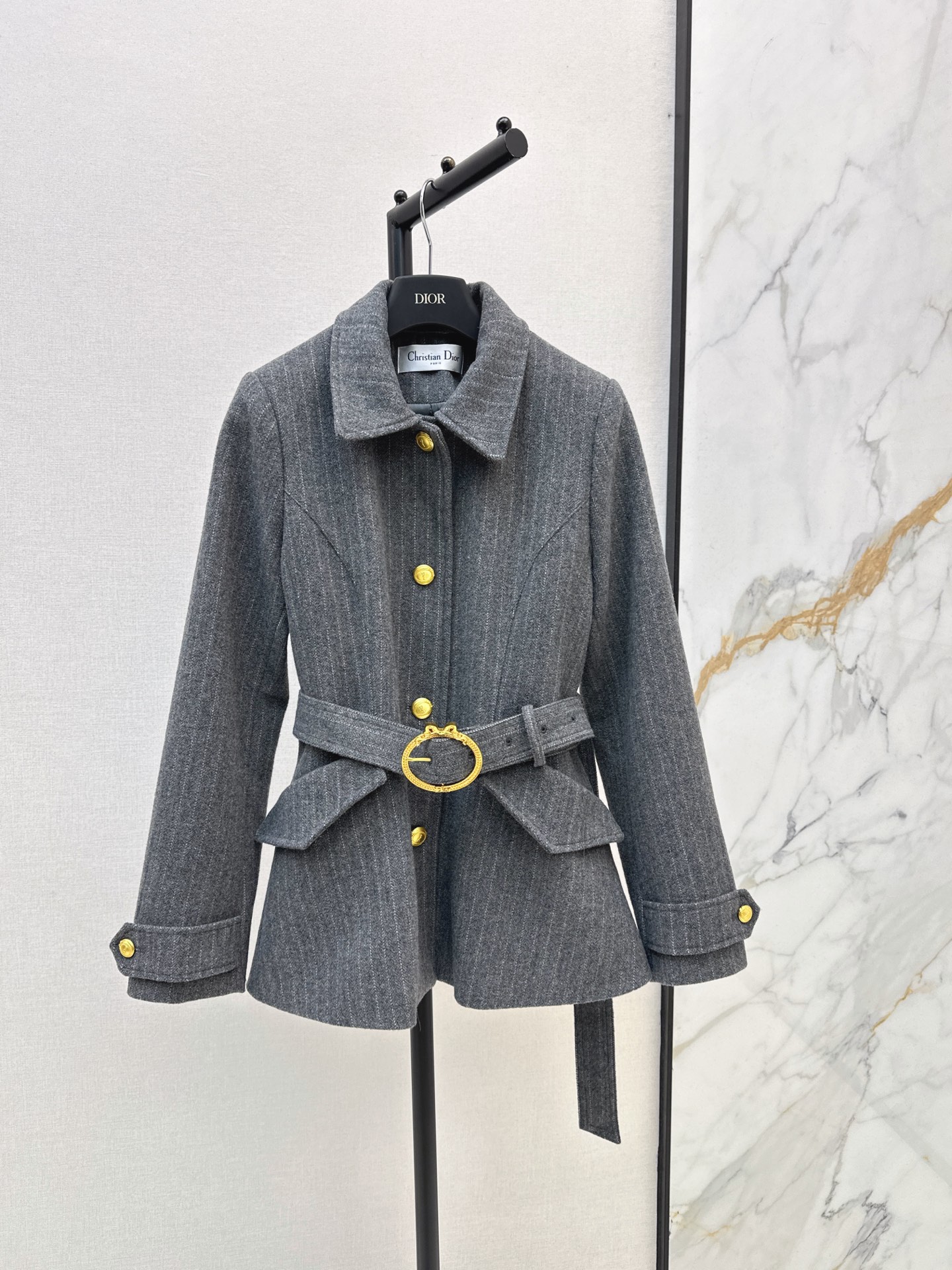 CD 26fw  herringbone belted jacket