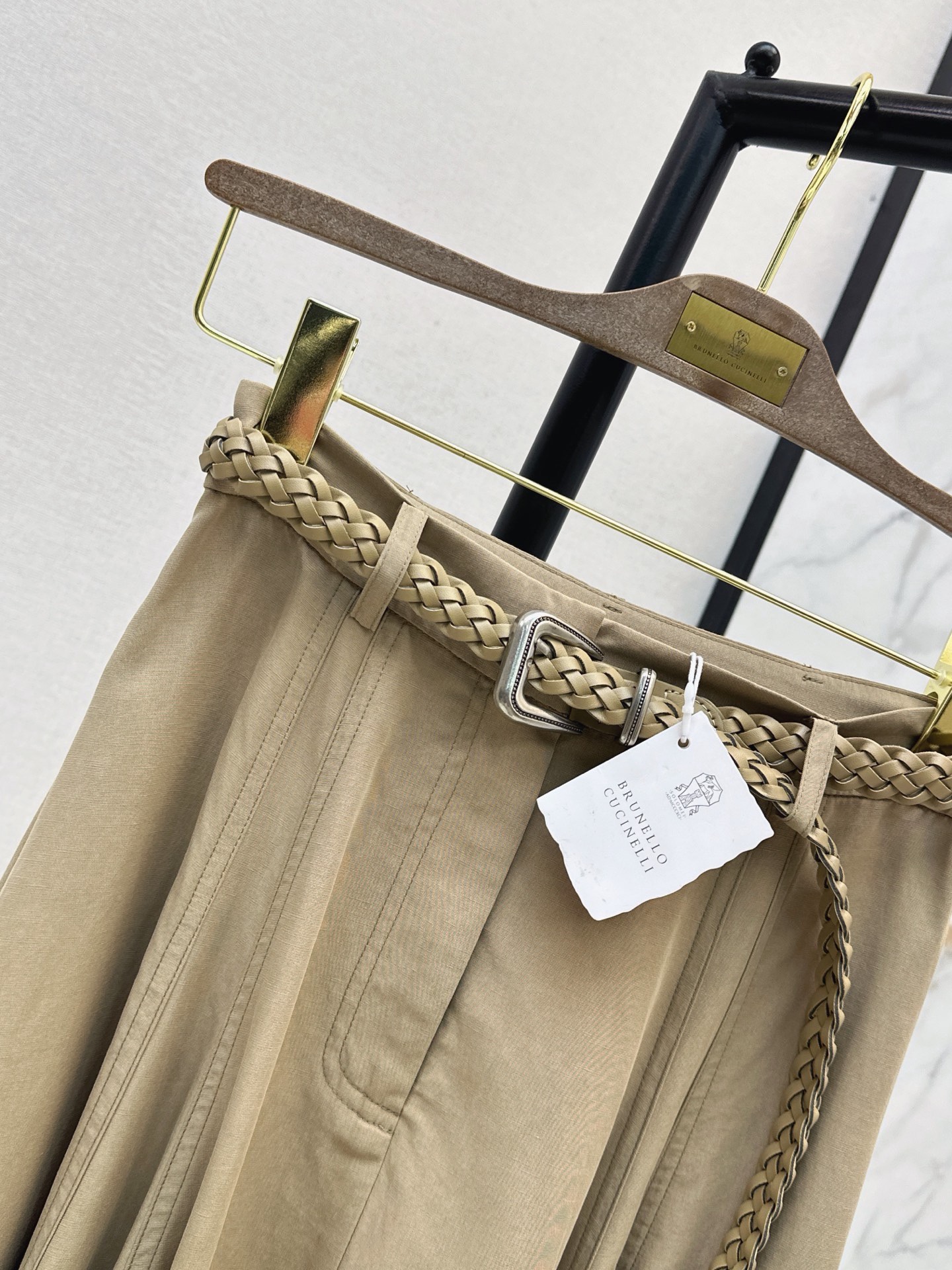 Brun 26ss belted pleated skirt