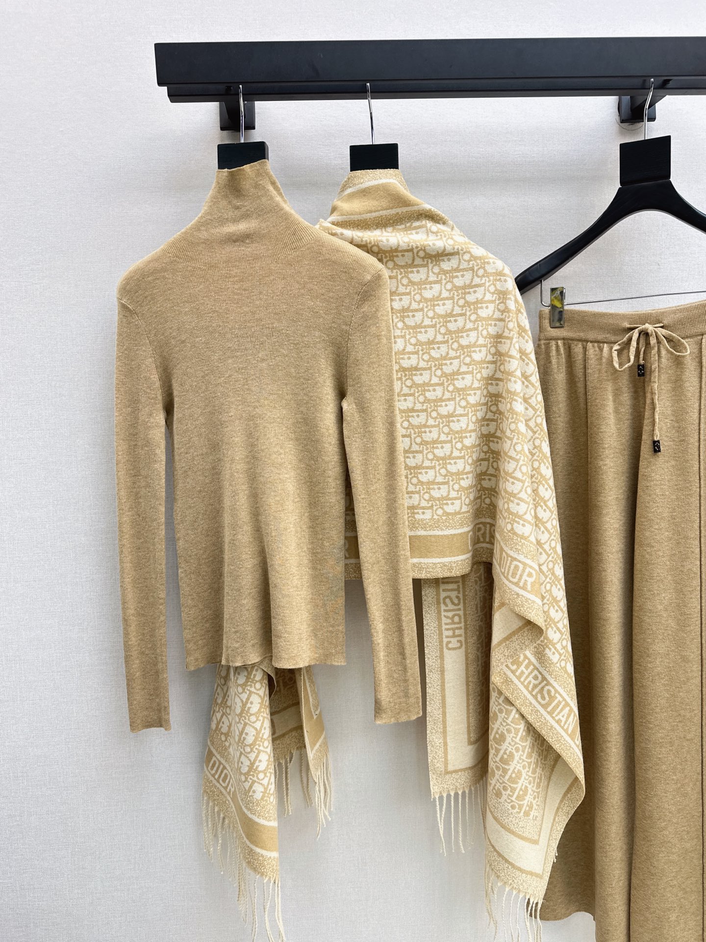 CD 26fw knit shawls basic tee pants sets
