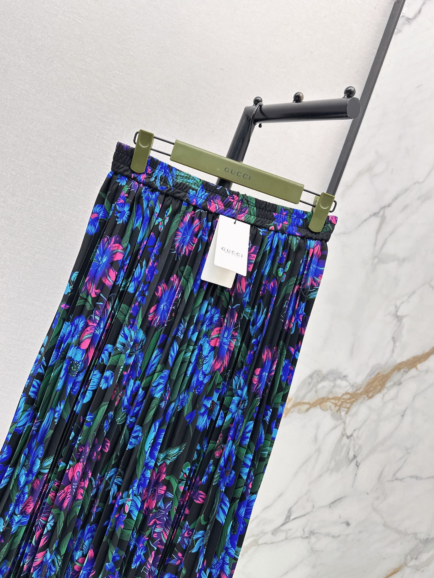 Guc 26fw print floarl pleated skirt
