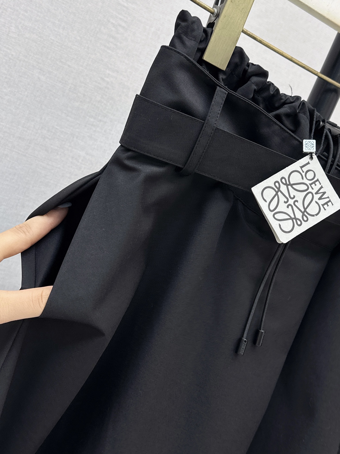 Loe 26fw pleated skirt