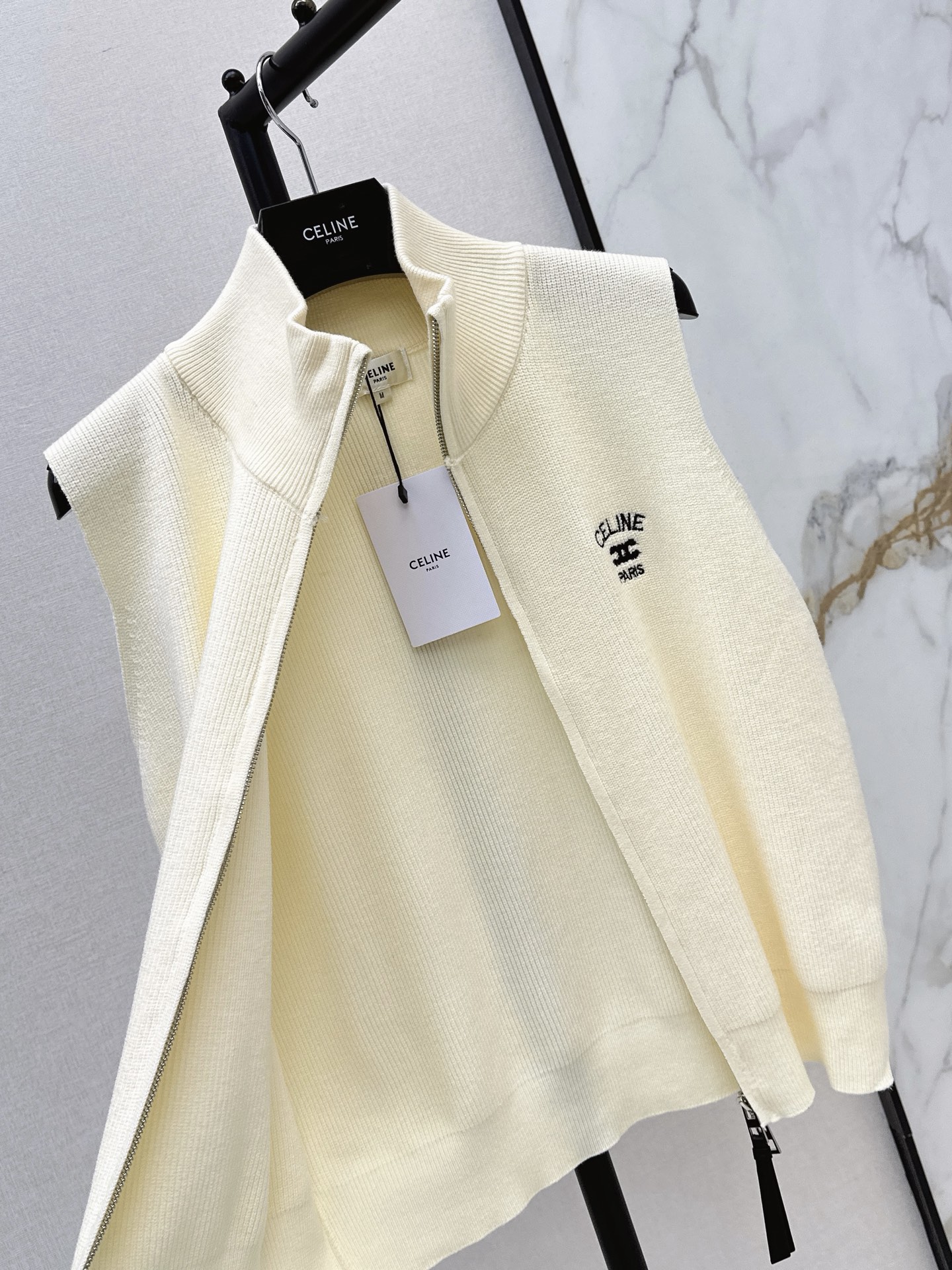 Celi 26fw knit vest