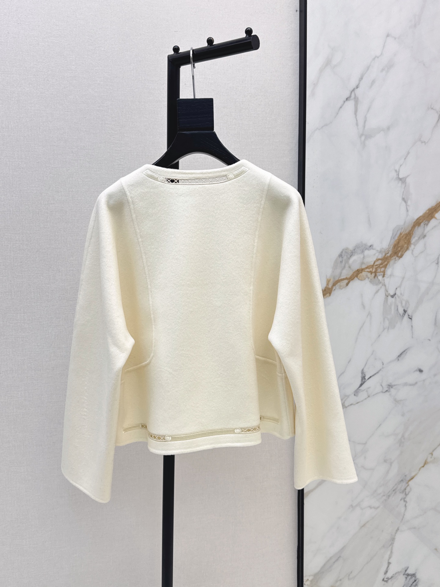 Her 26fw embroidery woolen jacket