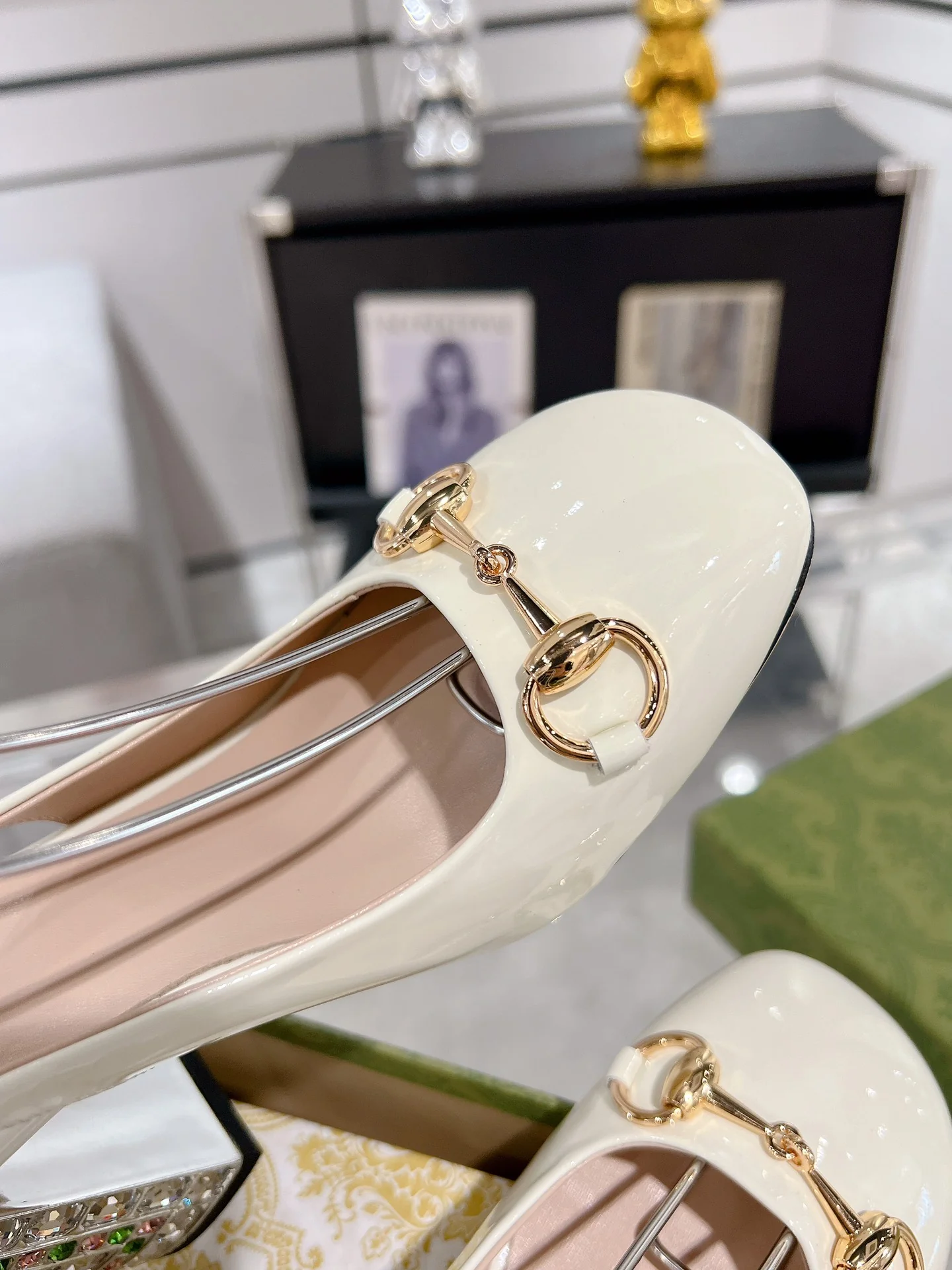 Gucc 26ss rhinestone slingback chunky high heel