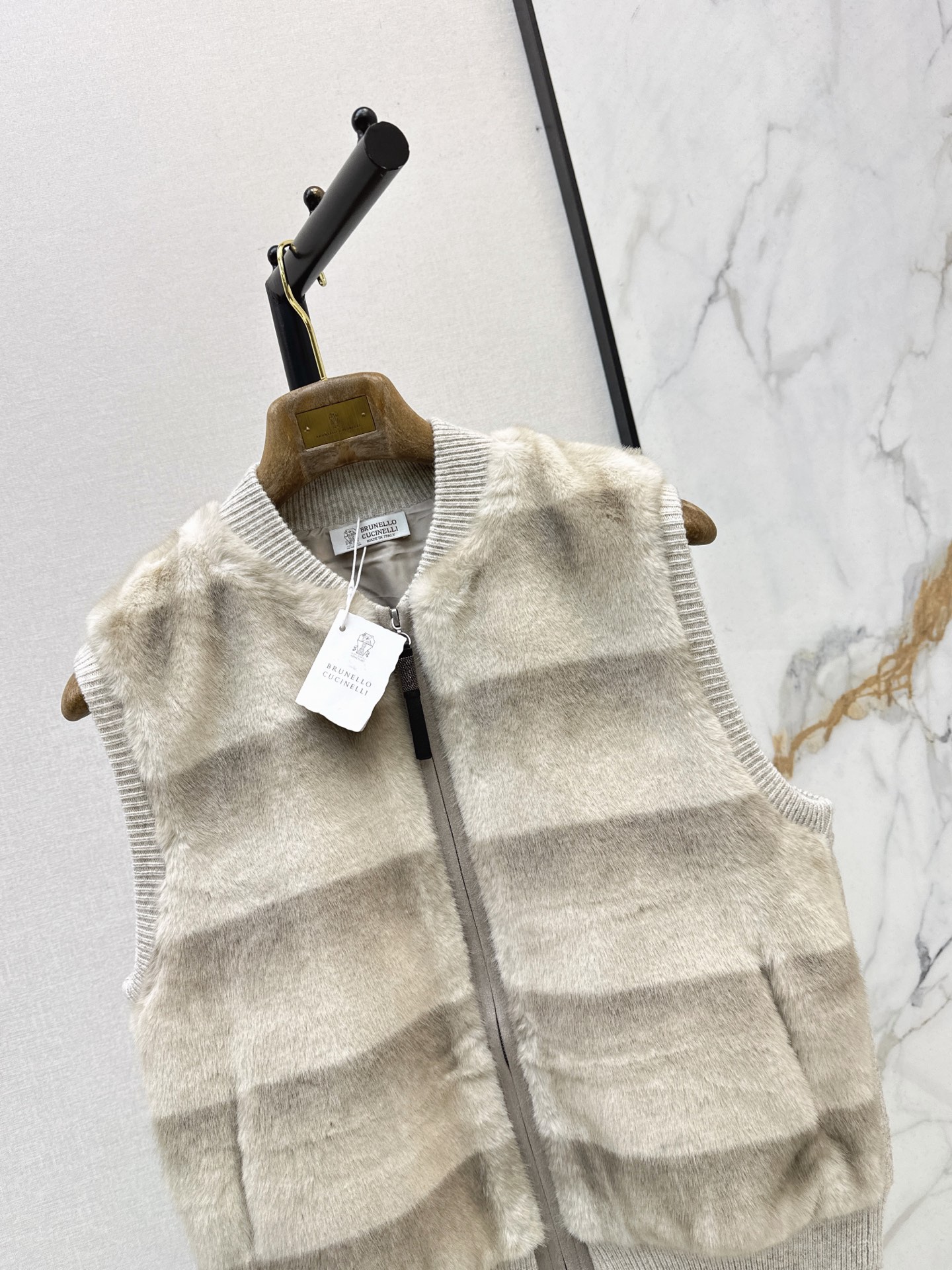 Brun 26fw down vest