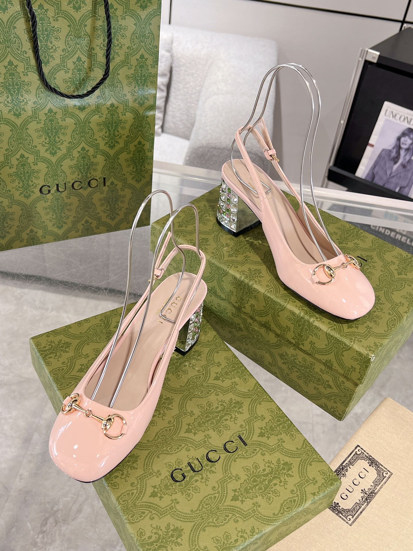 Gucc 26ss rhinestone slingback chunky heel