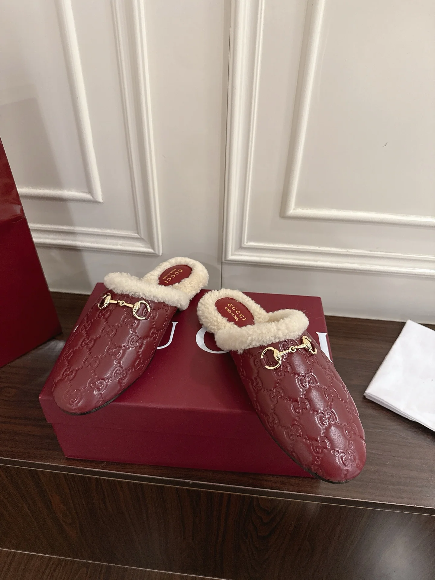Guc 25fw mules shoes