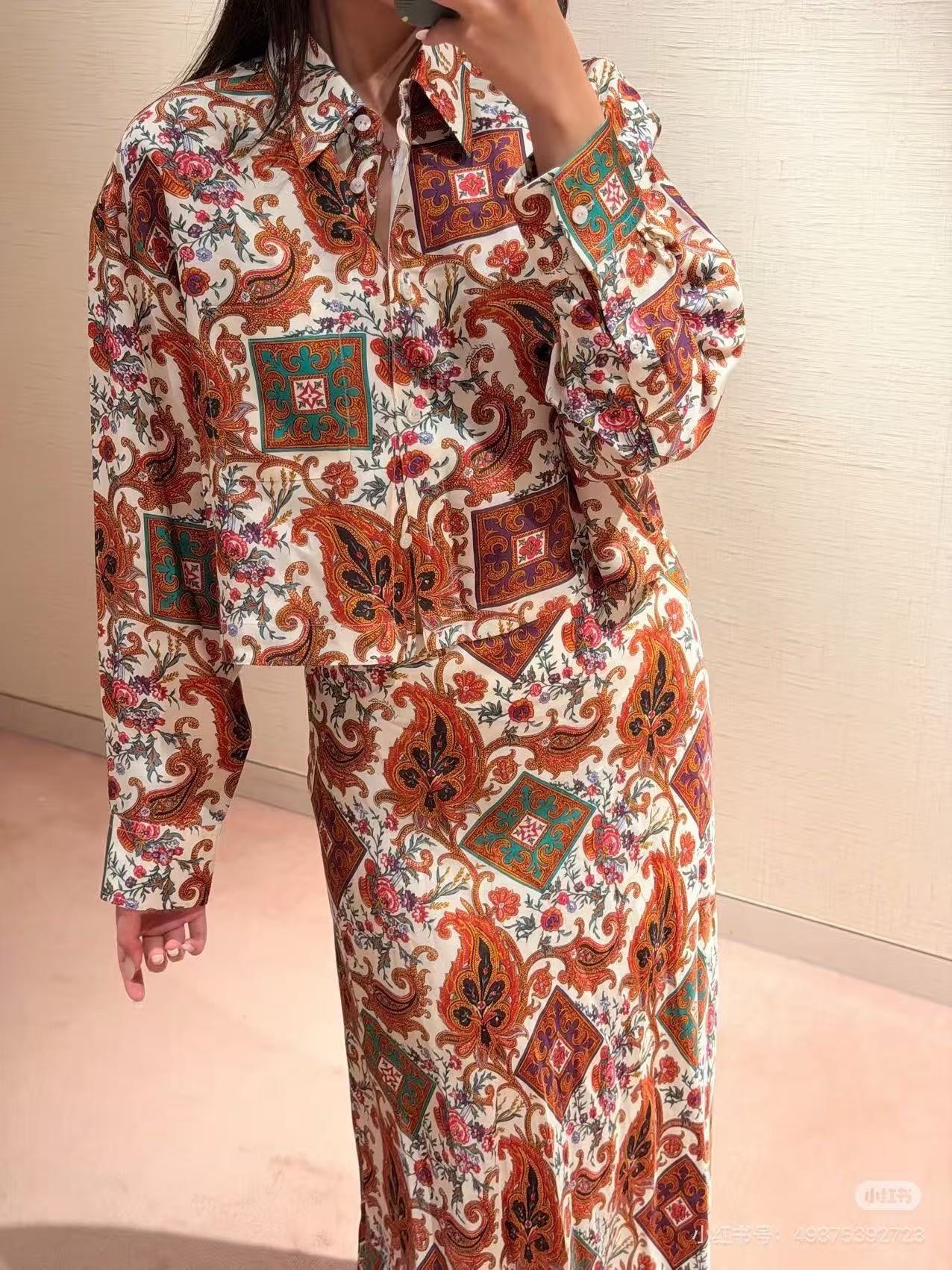 Loui 26fw cropped print shirt