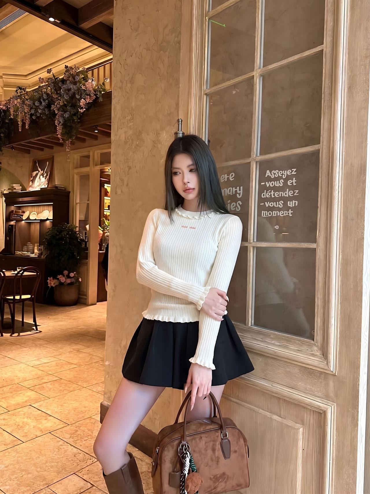 Miu 26fw slim-fit knit basic tee