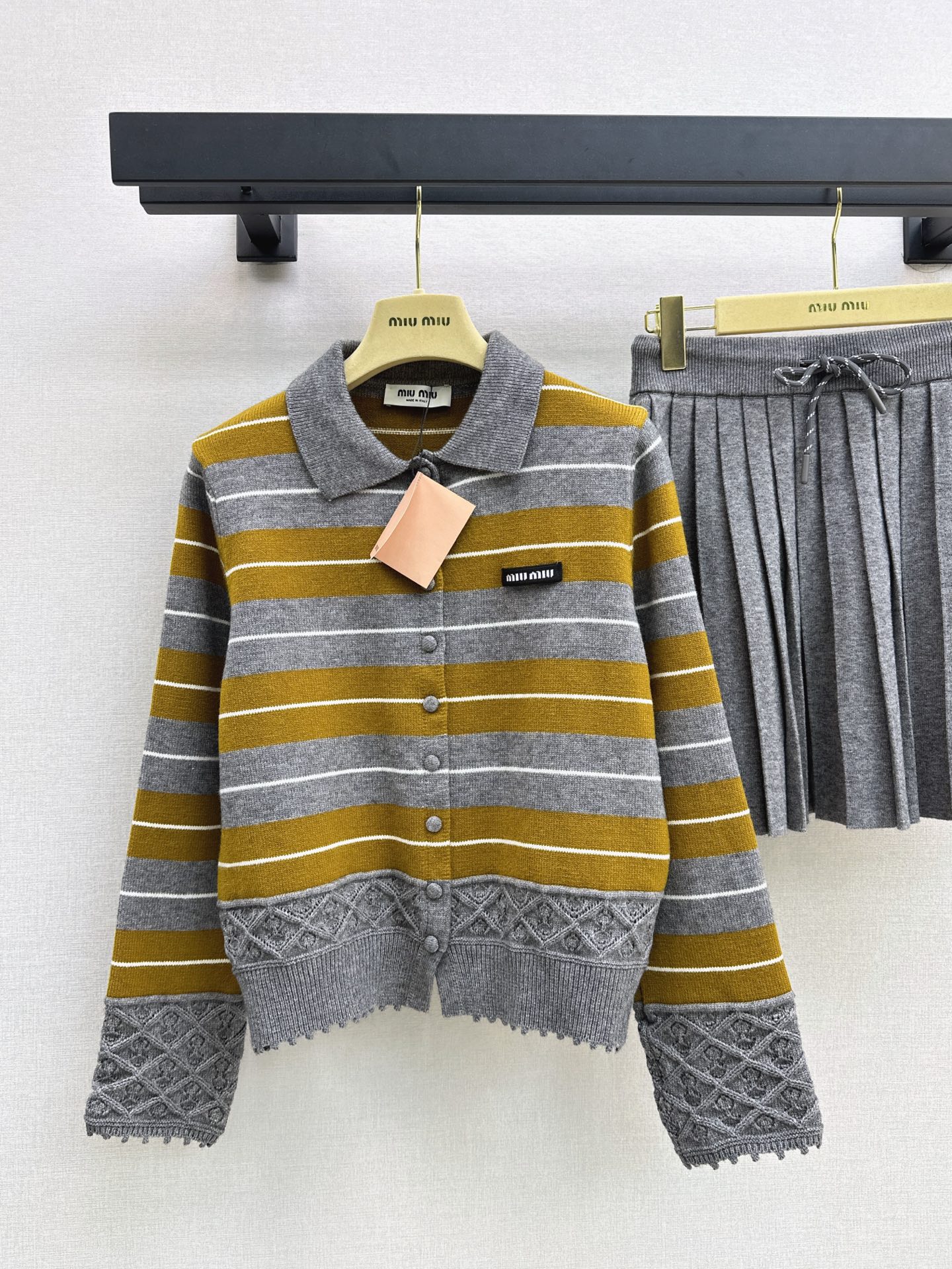 Miu 26fw stripe knit sweater pleated skirt sets