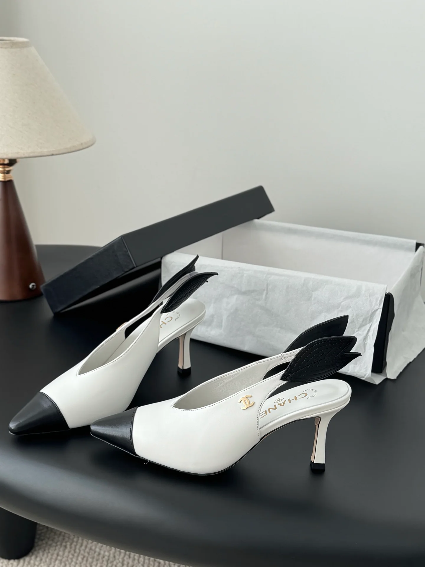 Chan 26ss slingback heels