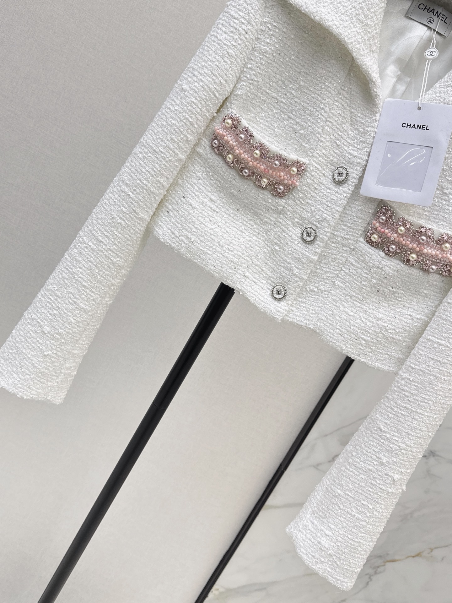 Chan 26fw cropped woven tweed jacket