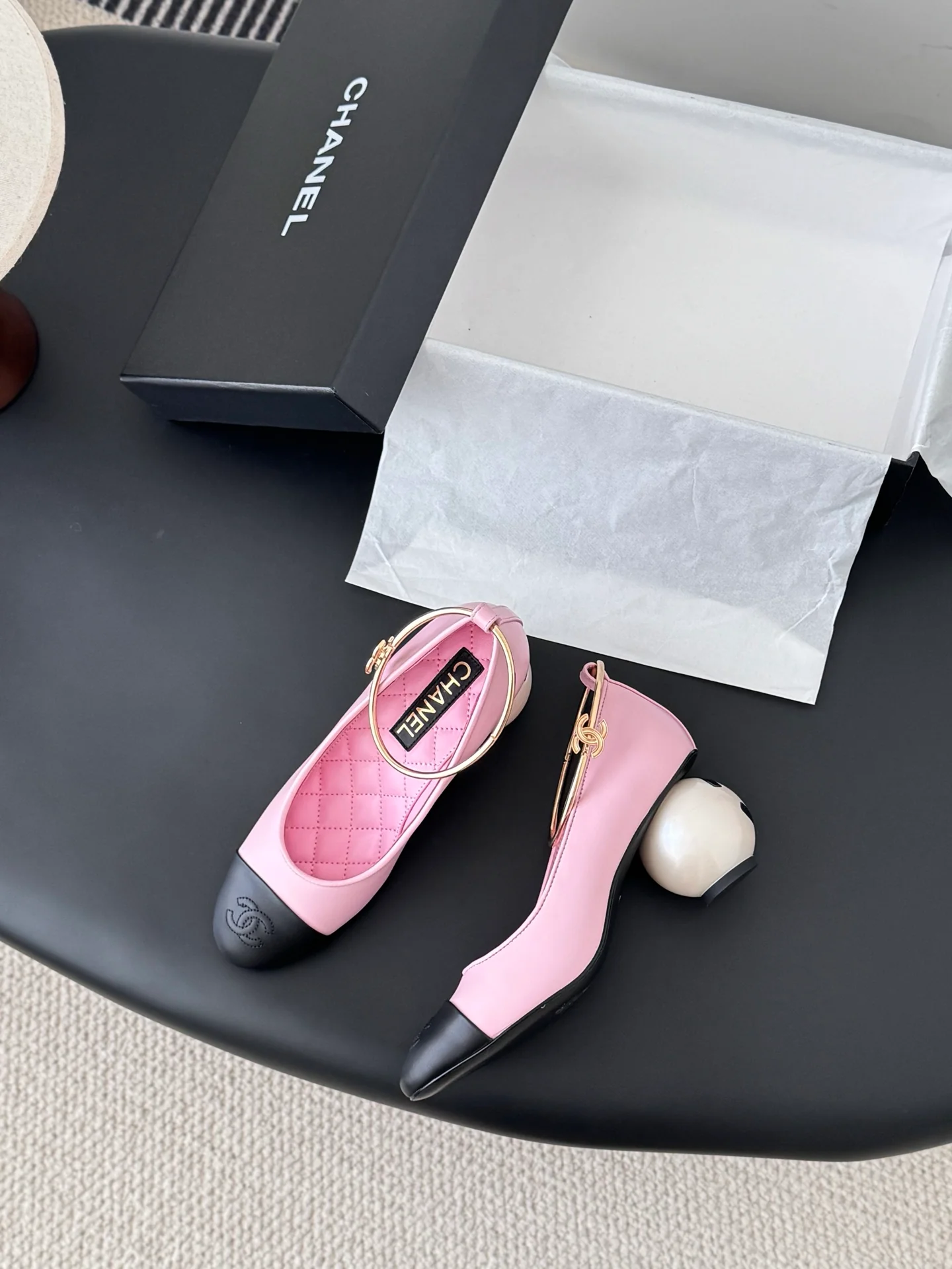 Chan 25fw chunky heels