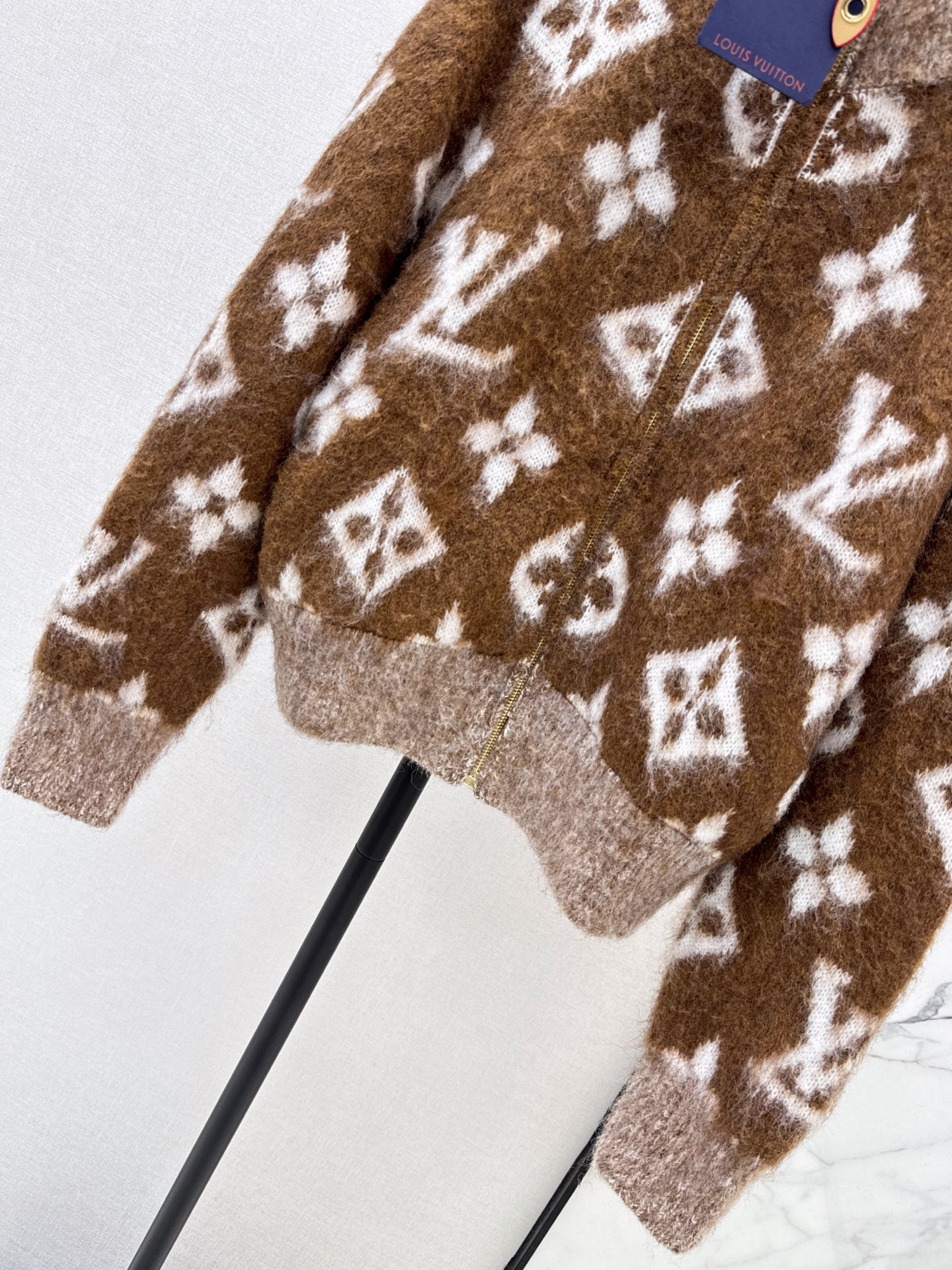 Loui 26fw jacquard zipper cardigan