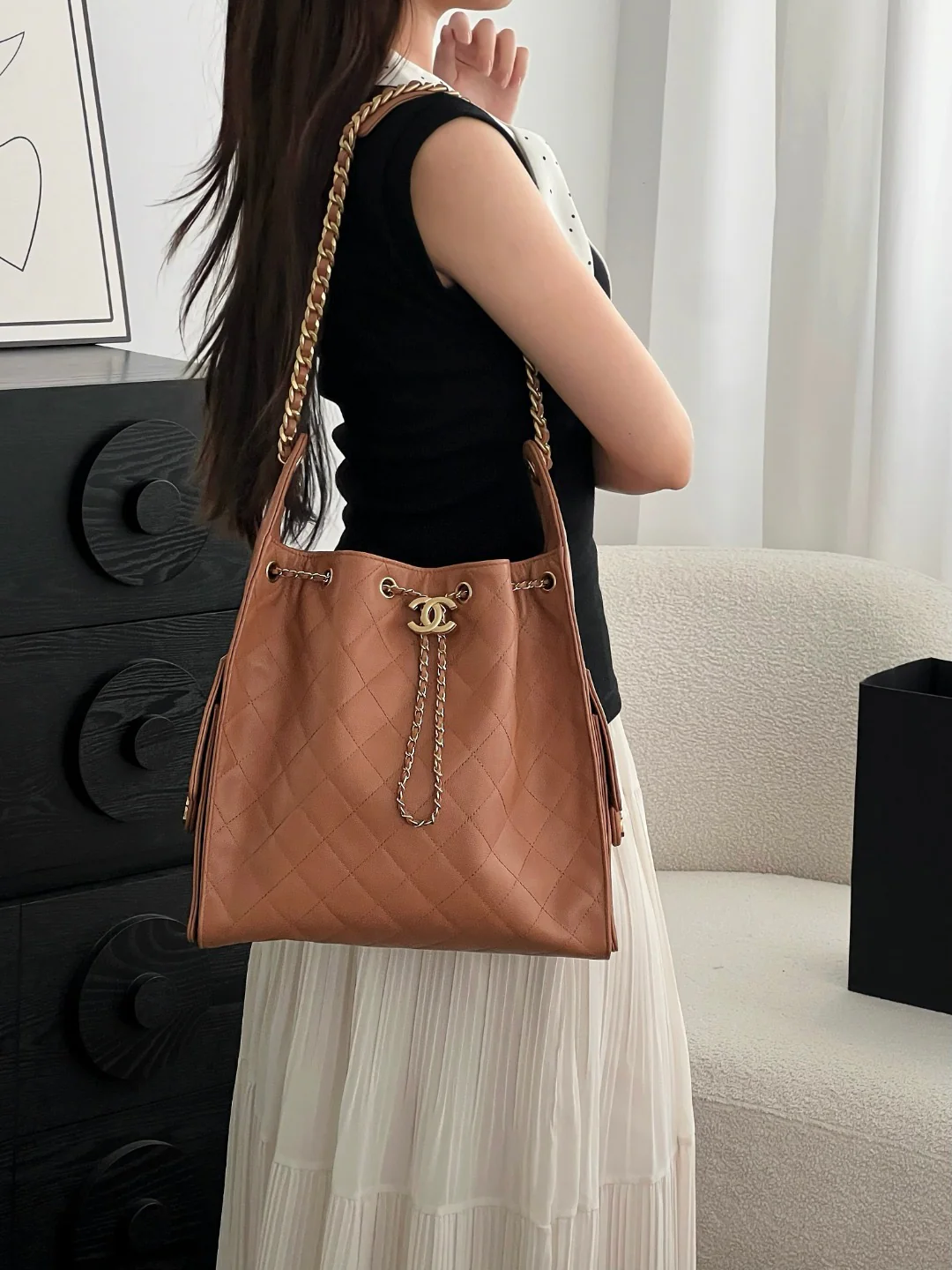 Chan 25A hobo bags
