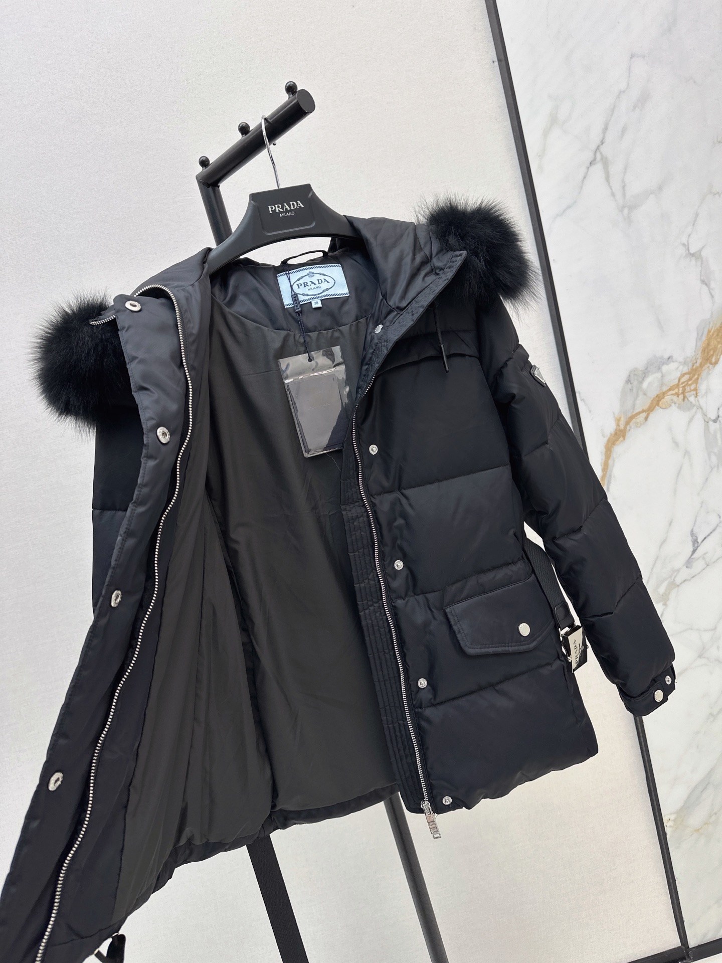 Pra 26fw hooded down jacket
