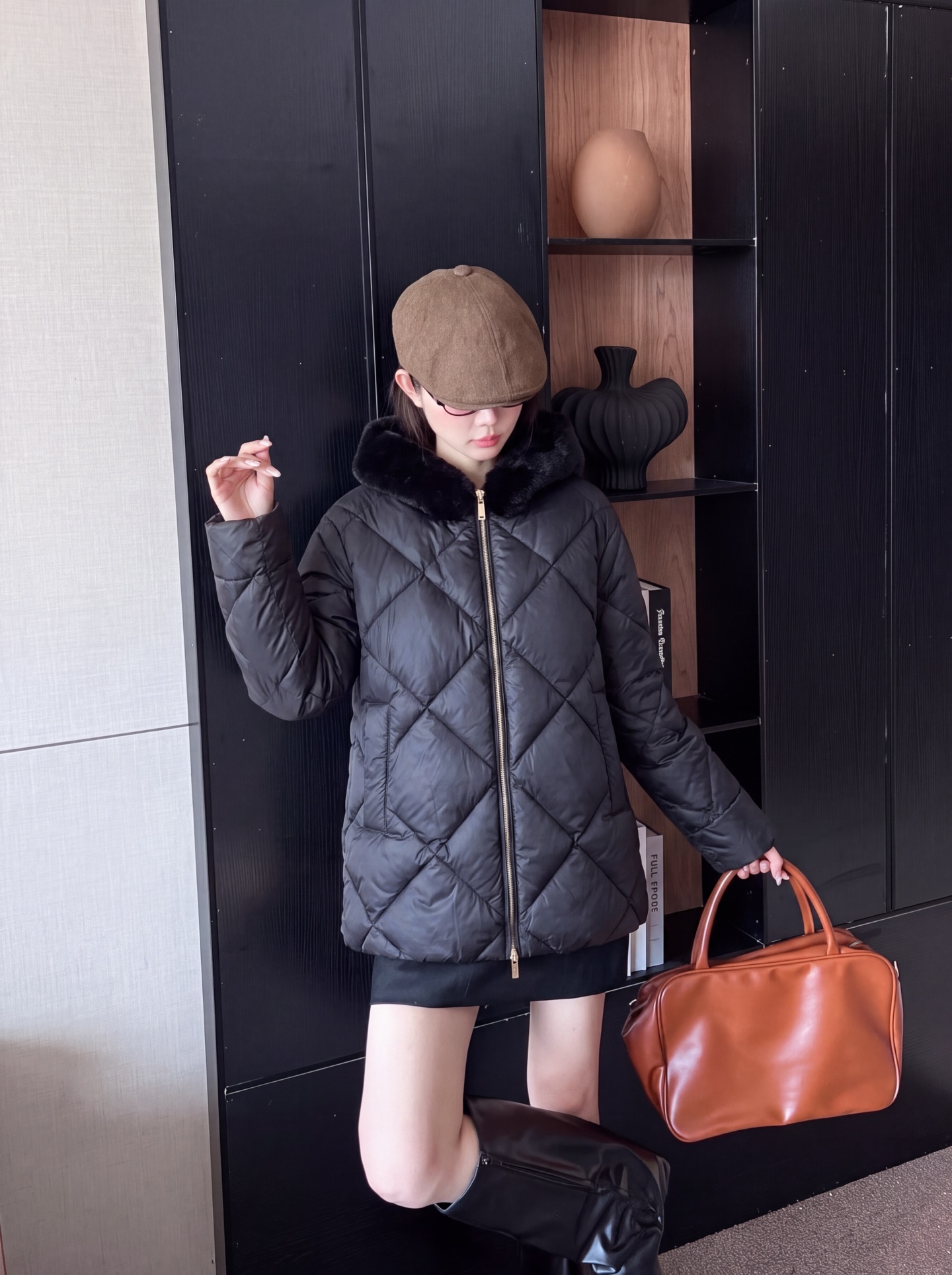 Max 26fw fur-trim down jacket