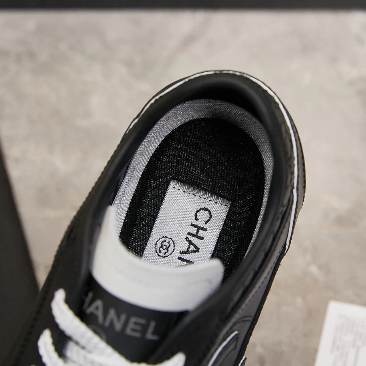 Ch sneakers