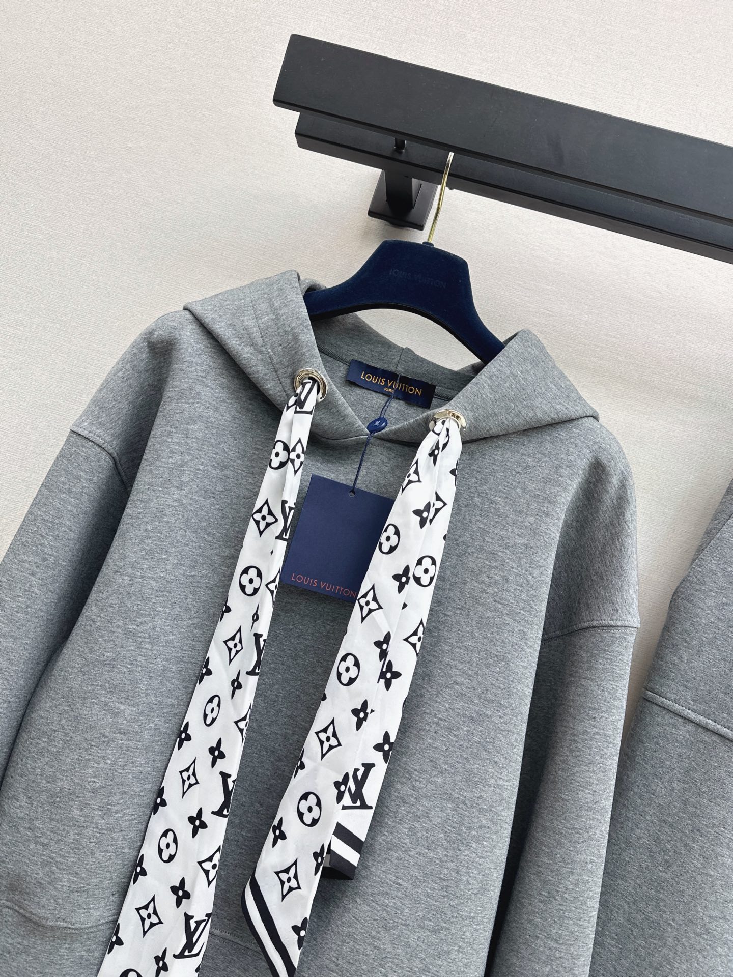 Loui 26fw scarf hhdie pants sets