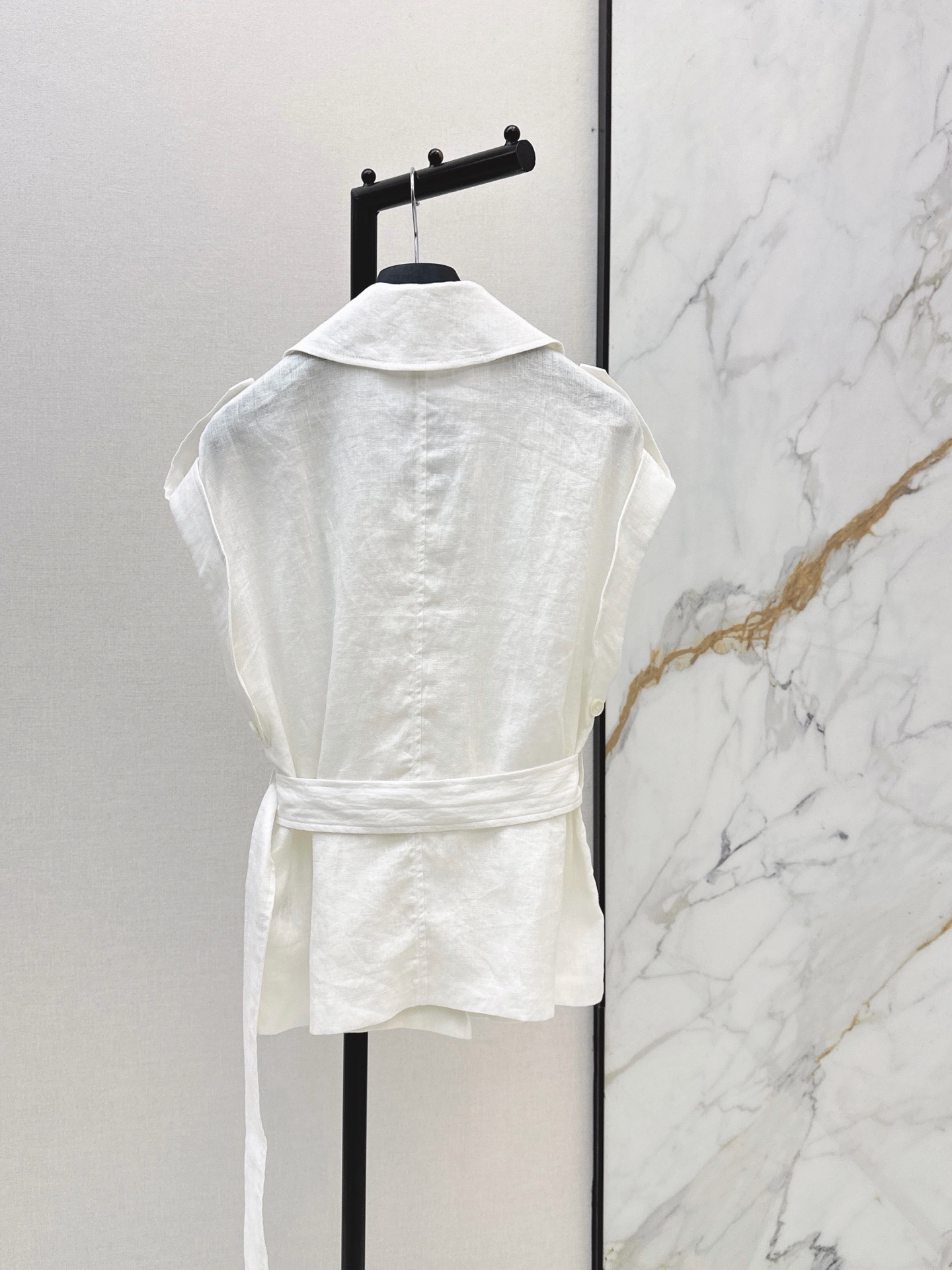 CD 26ss belted vest