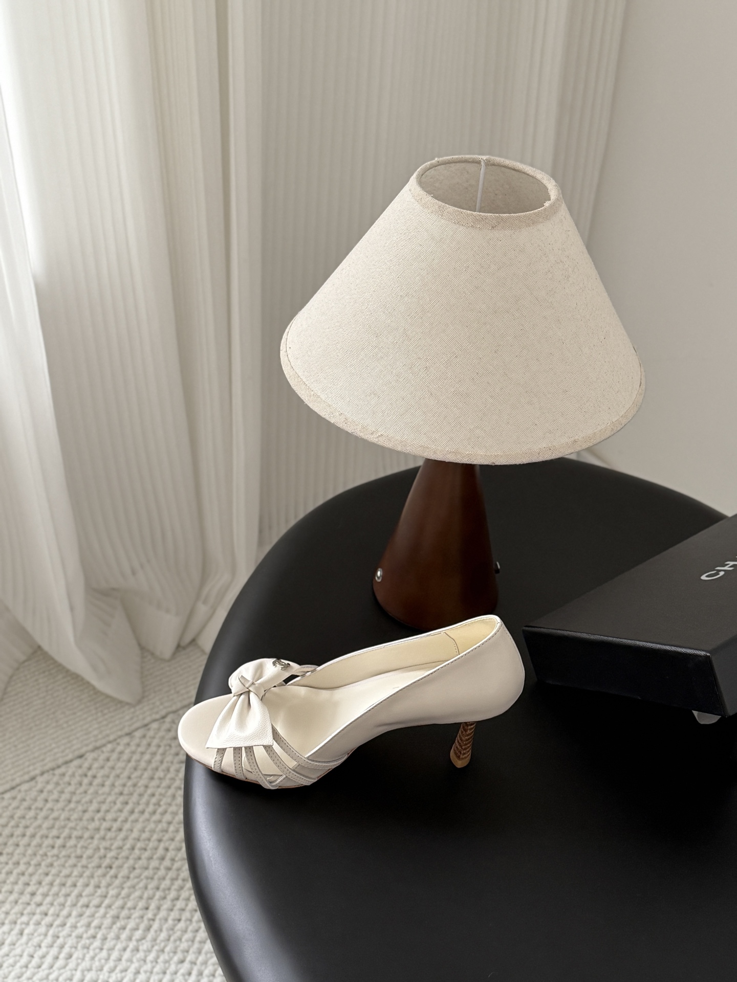 Chan 26ss peep toe heels
