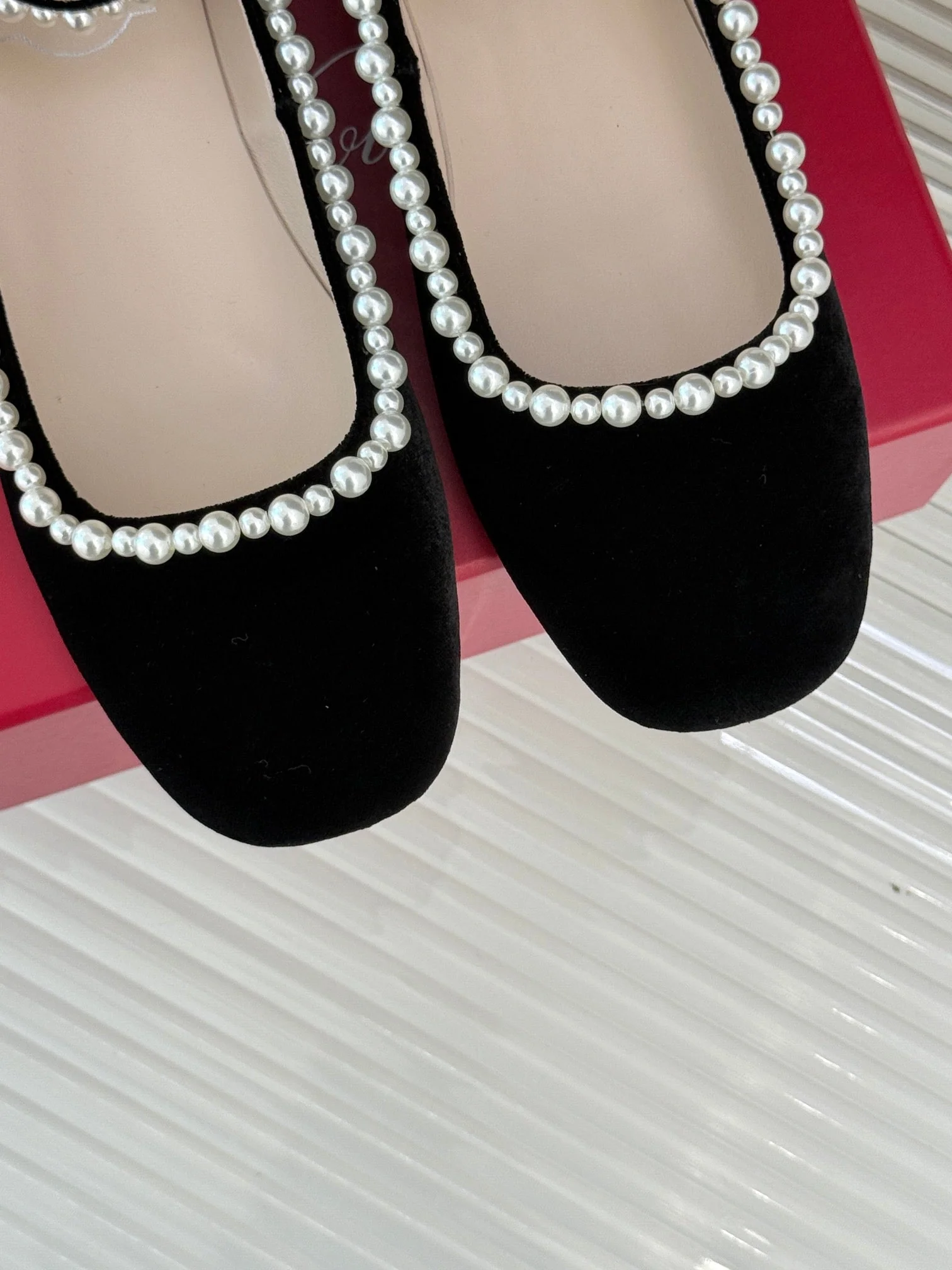 R Vi pearls ballerina shoes