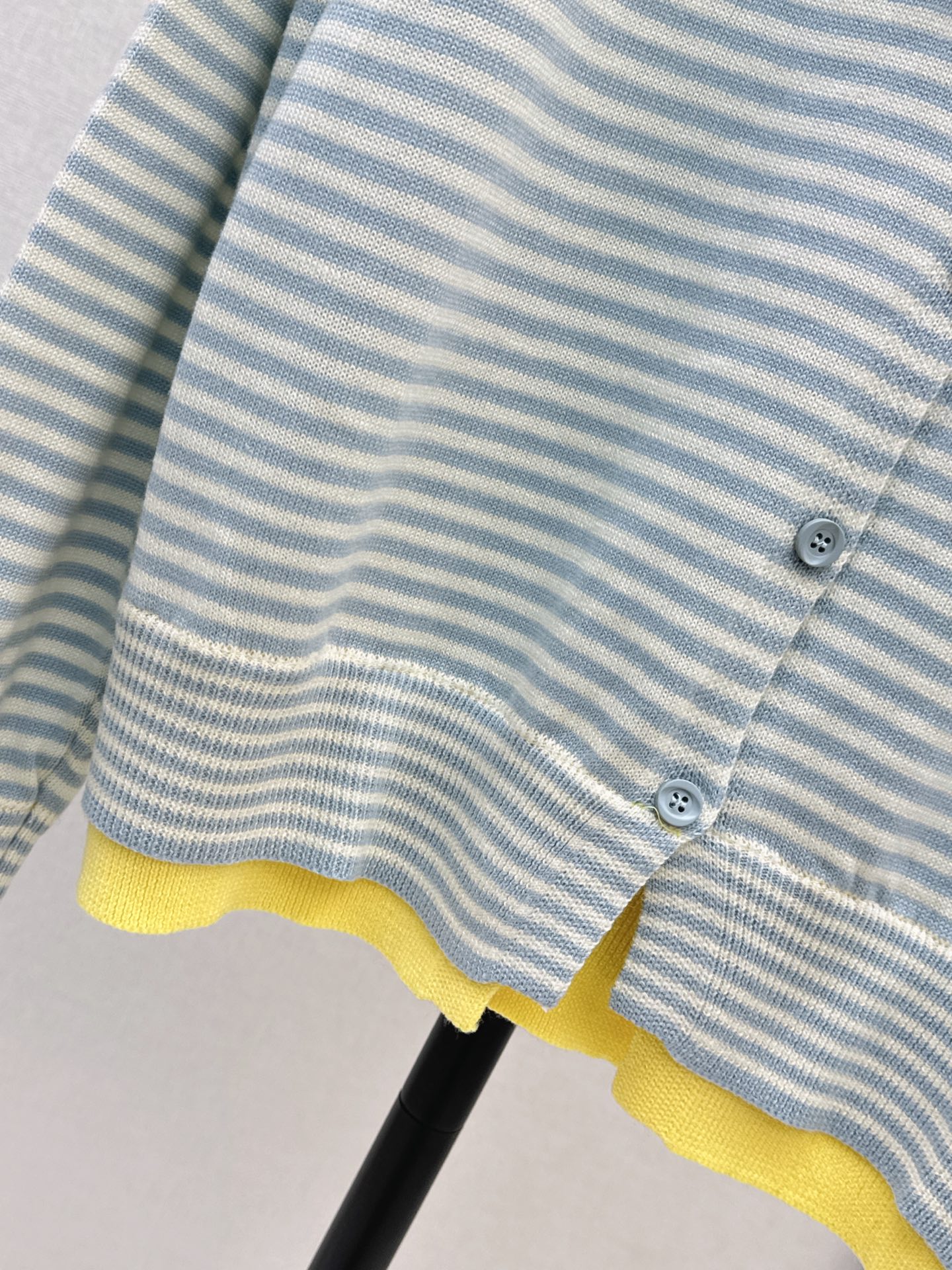 Guc 26fw stripe cardigan