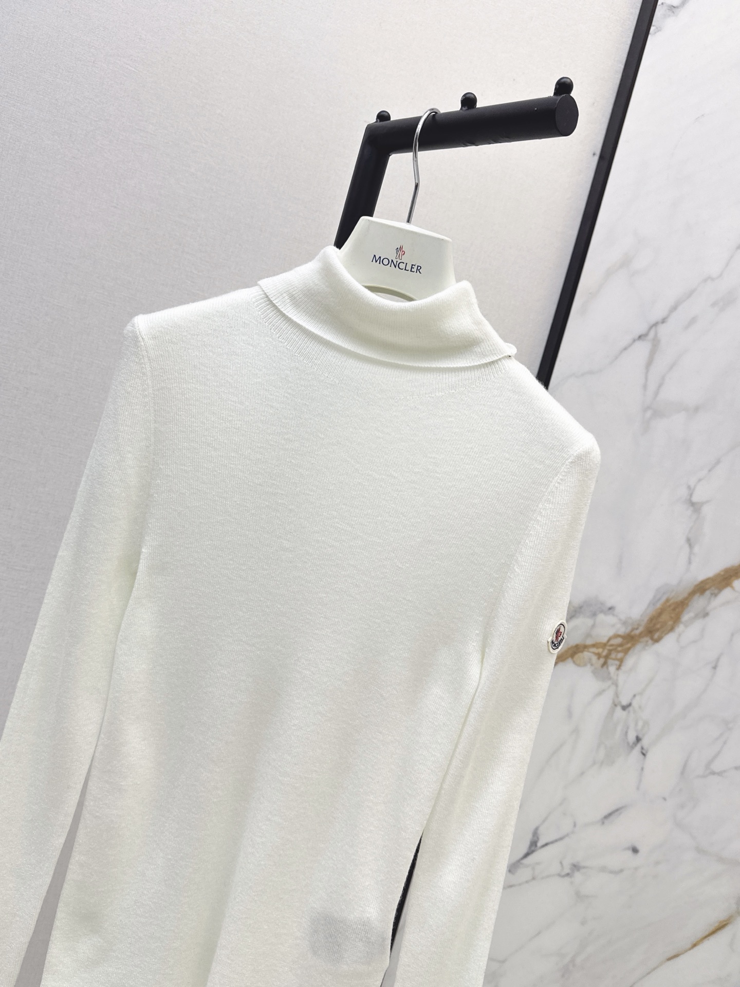 Monc 26fw knit basic tee